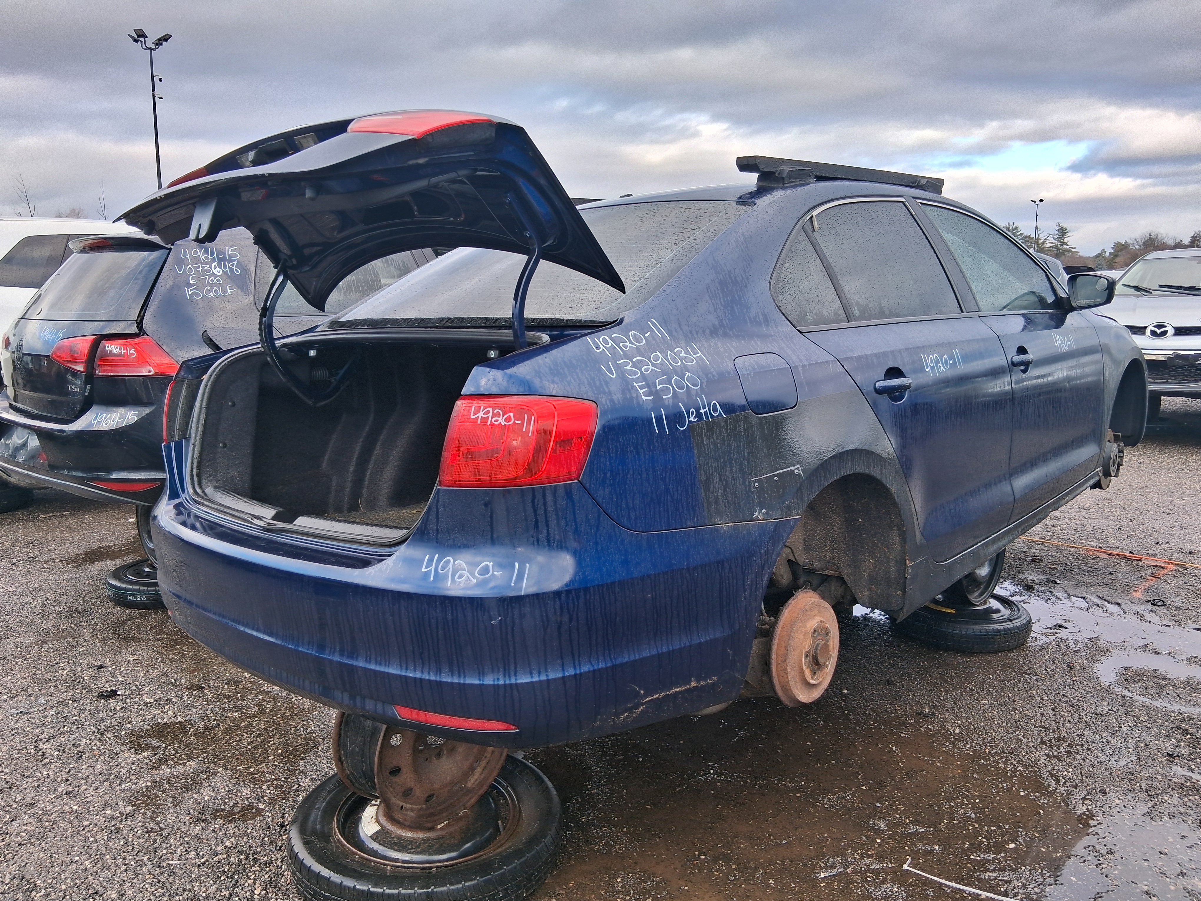 VOLKSWAGEN JETTA 2011