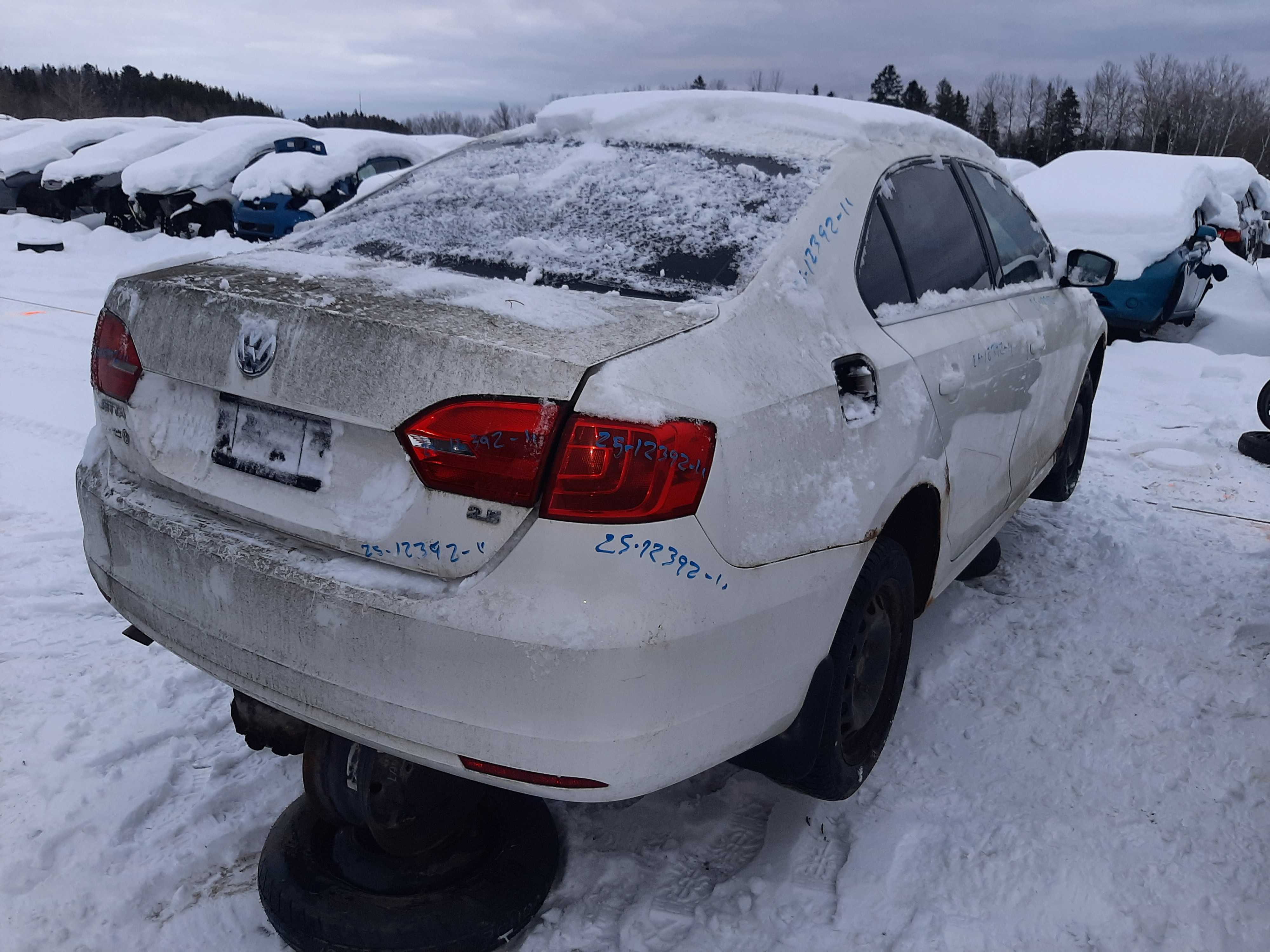 VOLKSWAGEN JETTA 2011