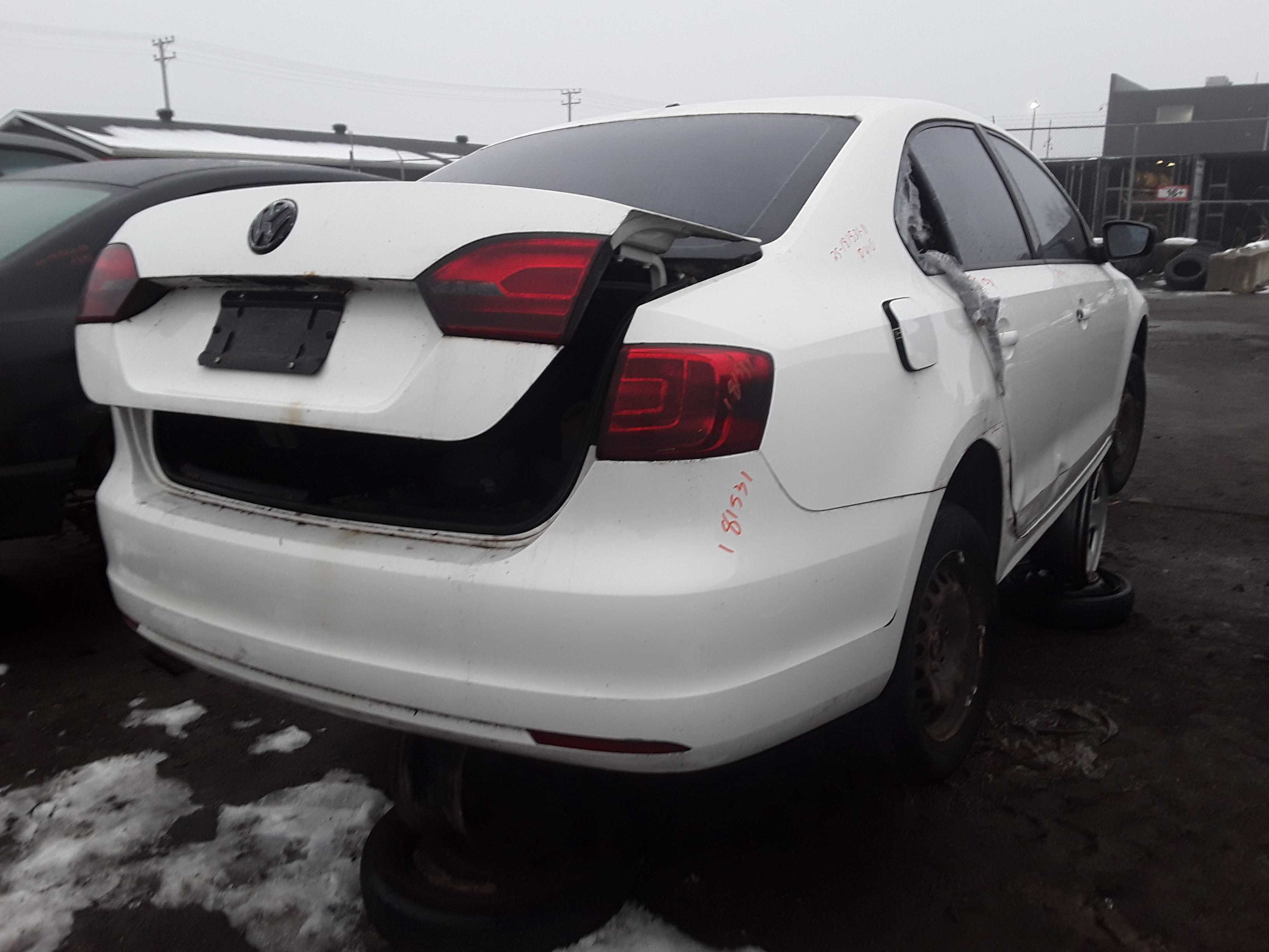 VOLKSWAGEN JETTA 2011