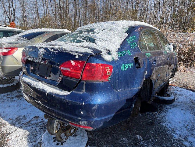 VOLKSWAGEN JETTA 2012