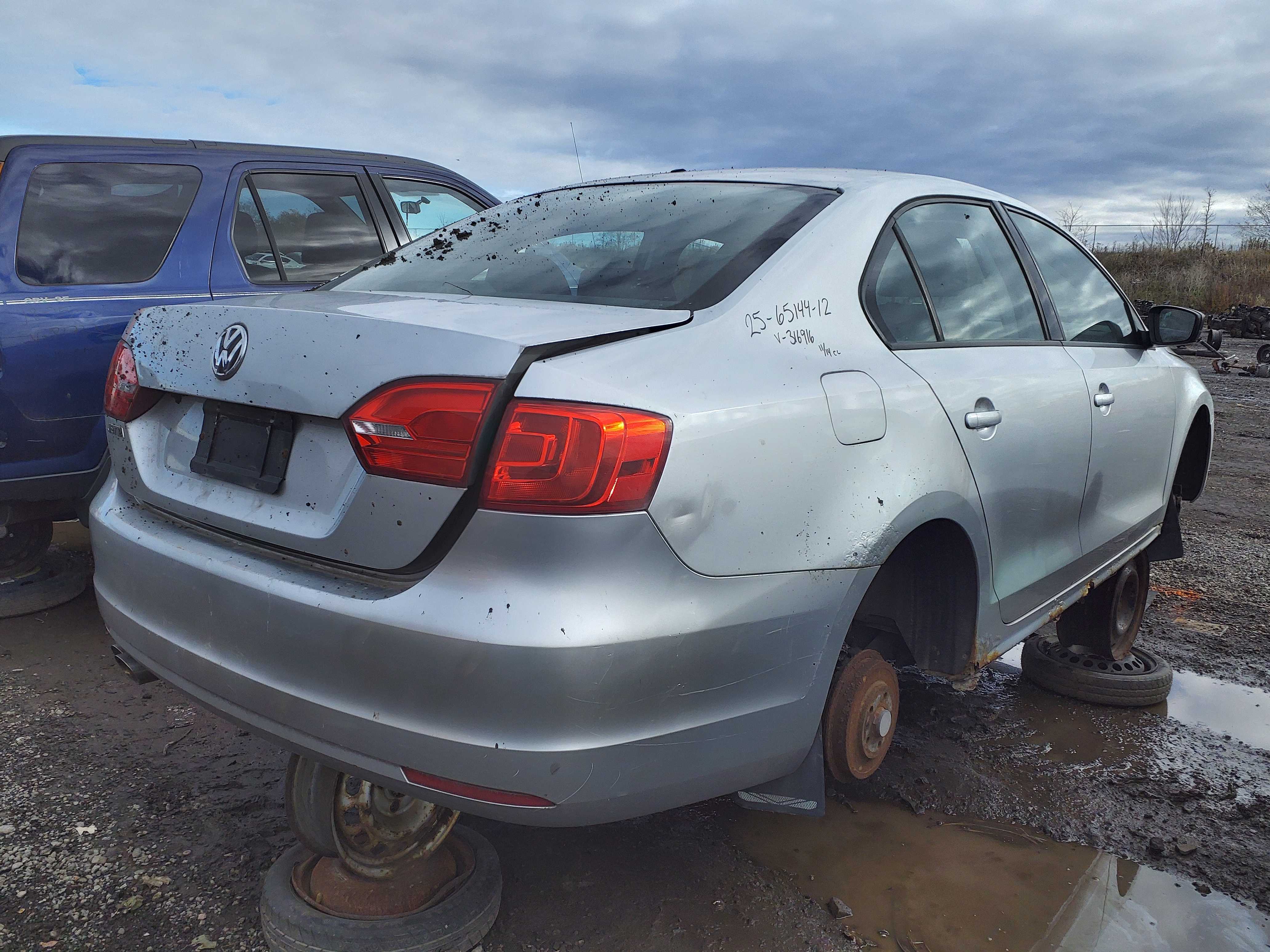 VOLKSWAGEN JETTA 2012