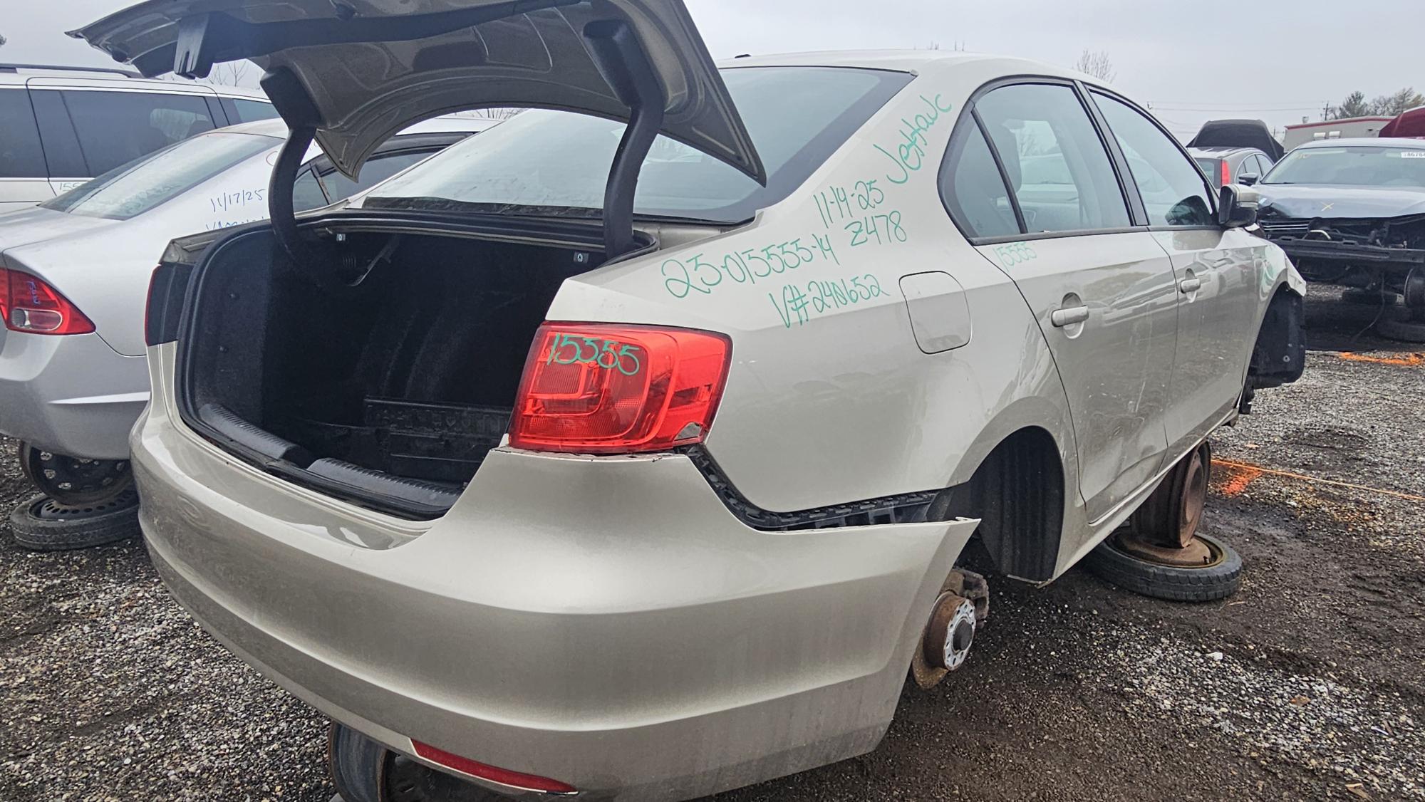 VOLKSWAGEN JETTA 2014