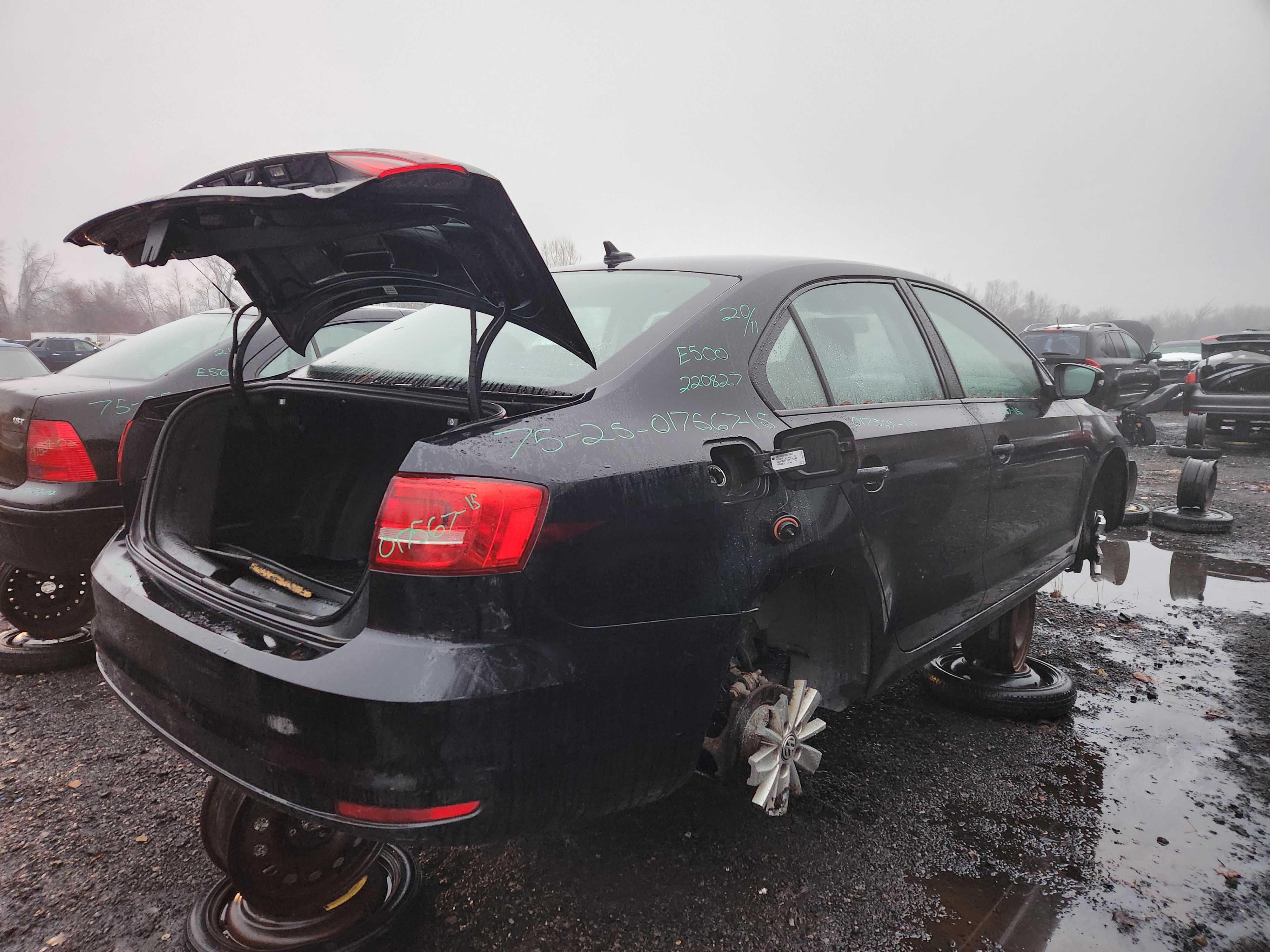 VOLKSWAGEN JETTA 2015