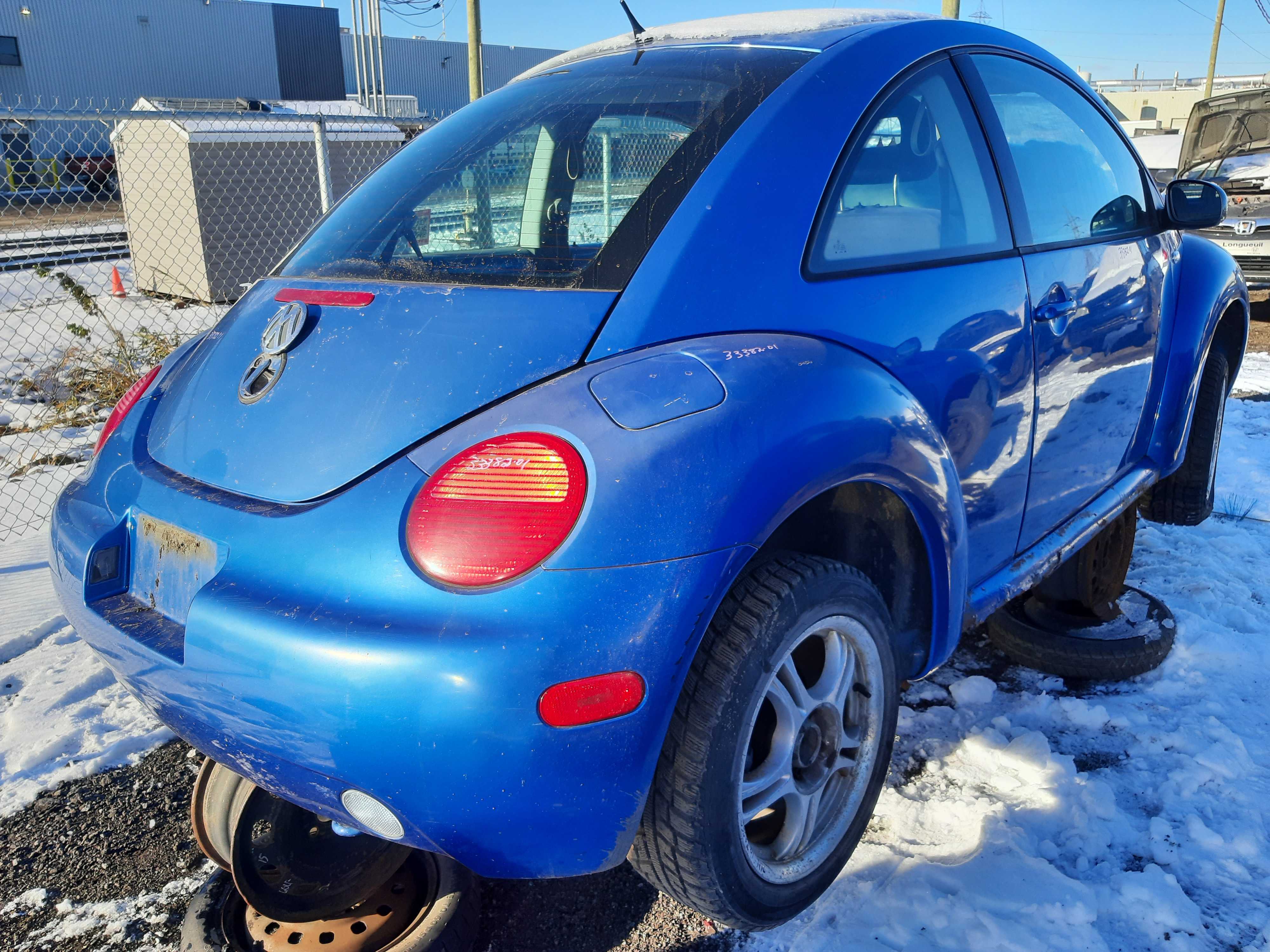 VOLKSWAGEN NEW BEETLE 2001