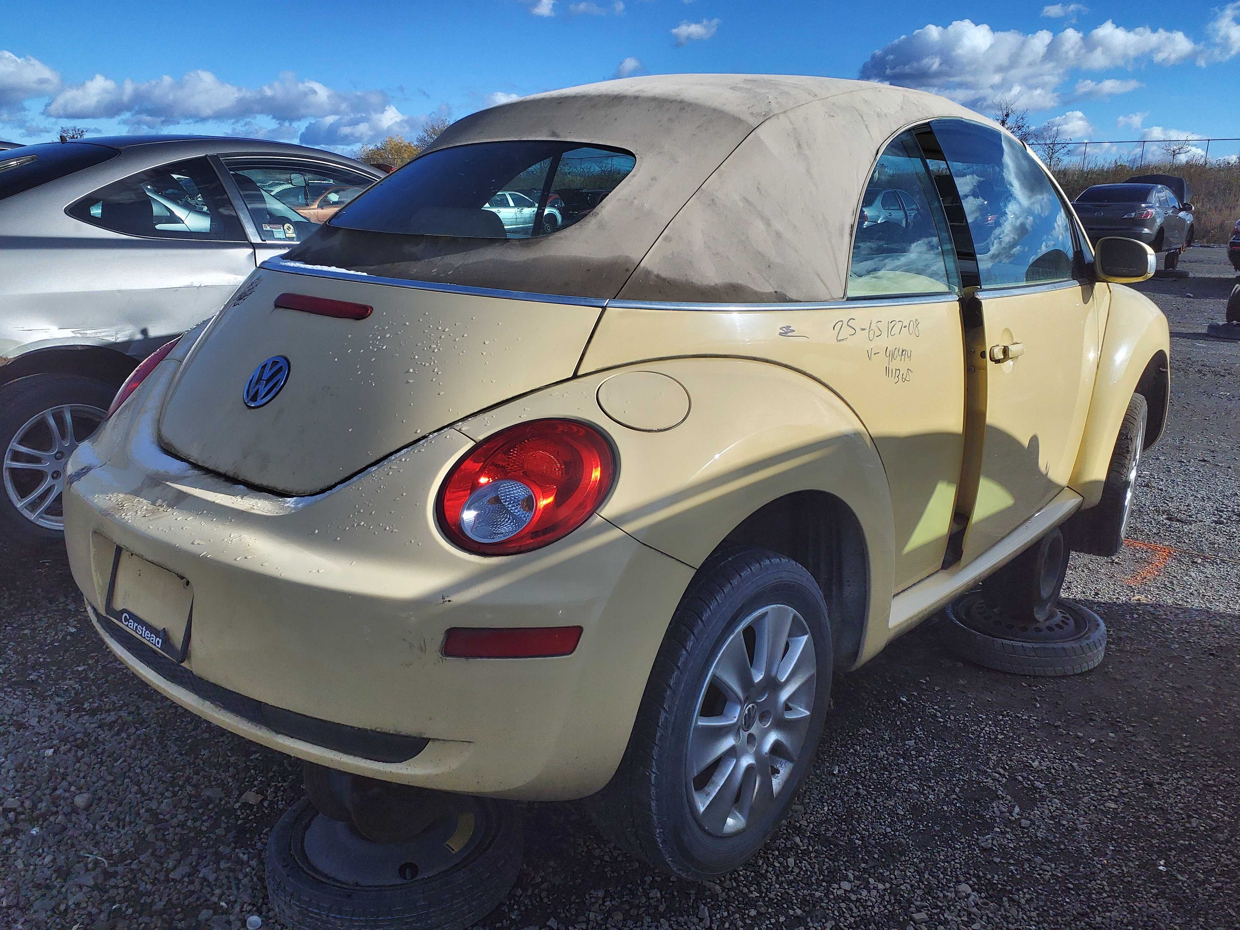 VOLKSWAGEN NEW BEETLE 2008