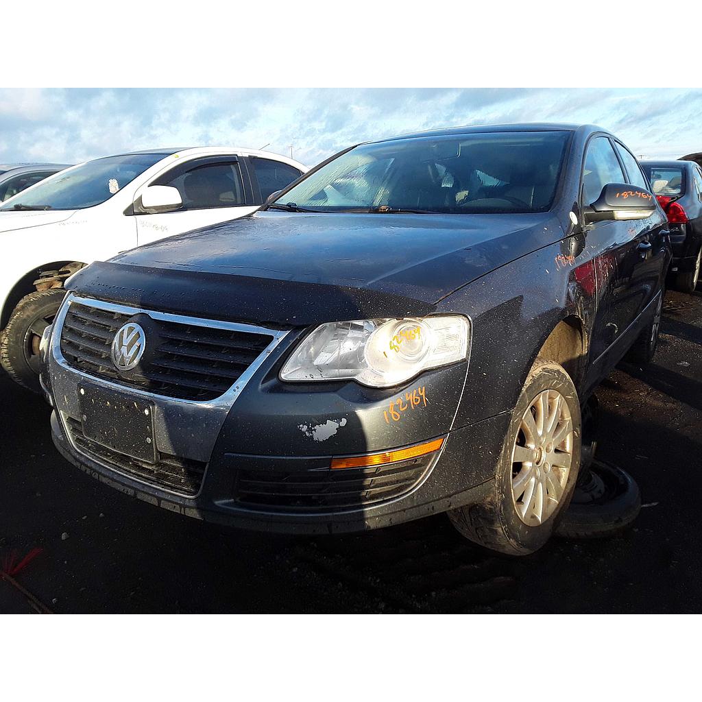 VOLKSWAGEN PASSAT 2010