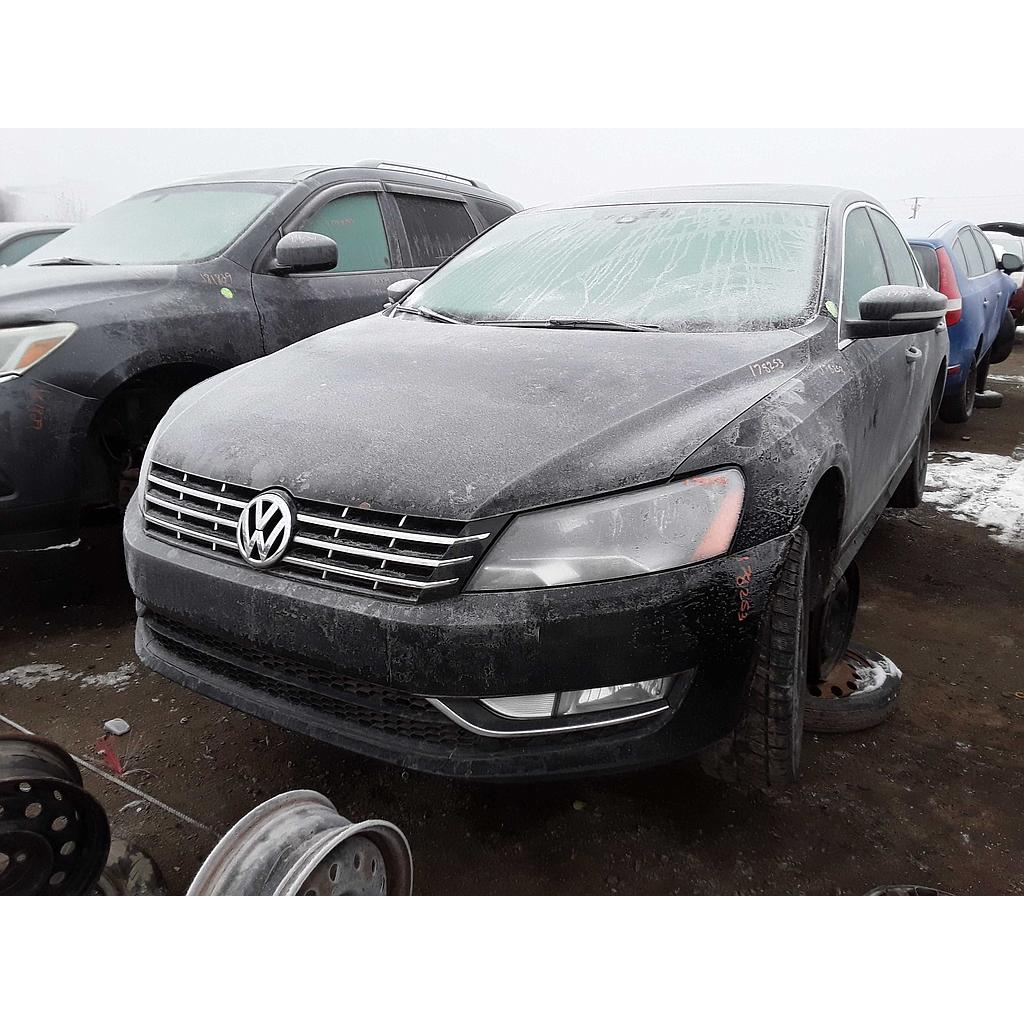 VOLKSWAGEN PASSAT 2013