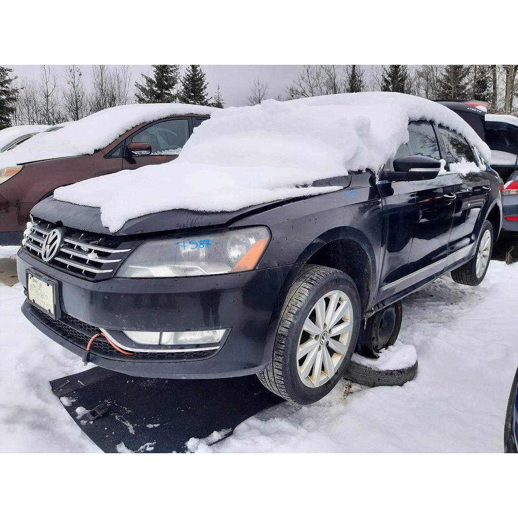 VOLKSWAGEN PASSAT 2014