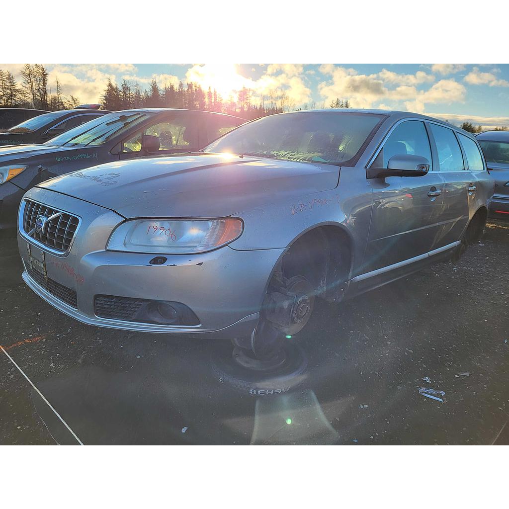 VOLVO V70 2008
