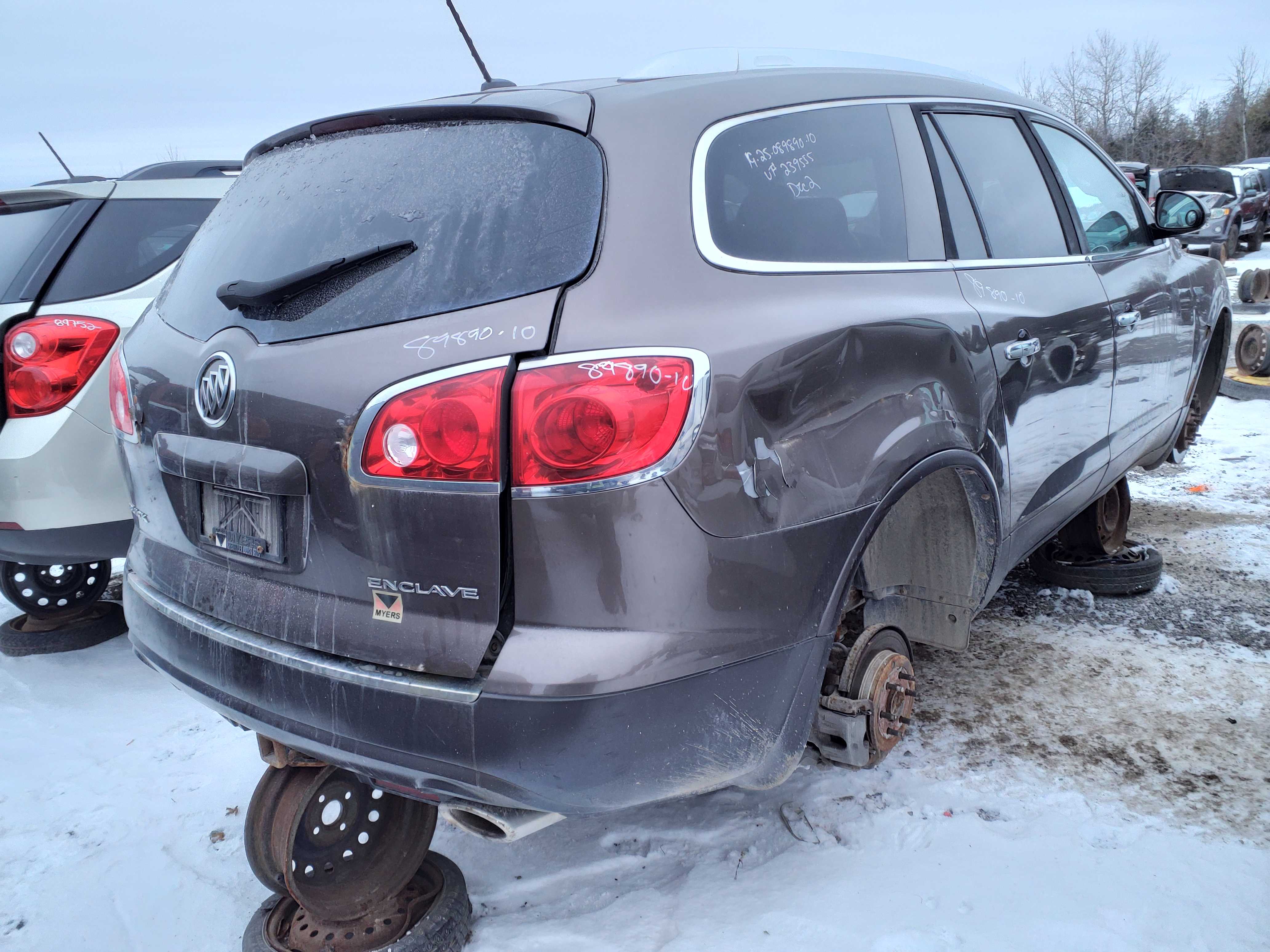 BUICK ENCLAVE 2010