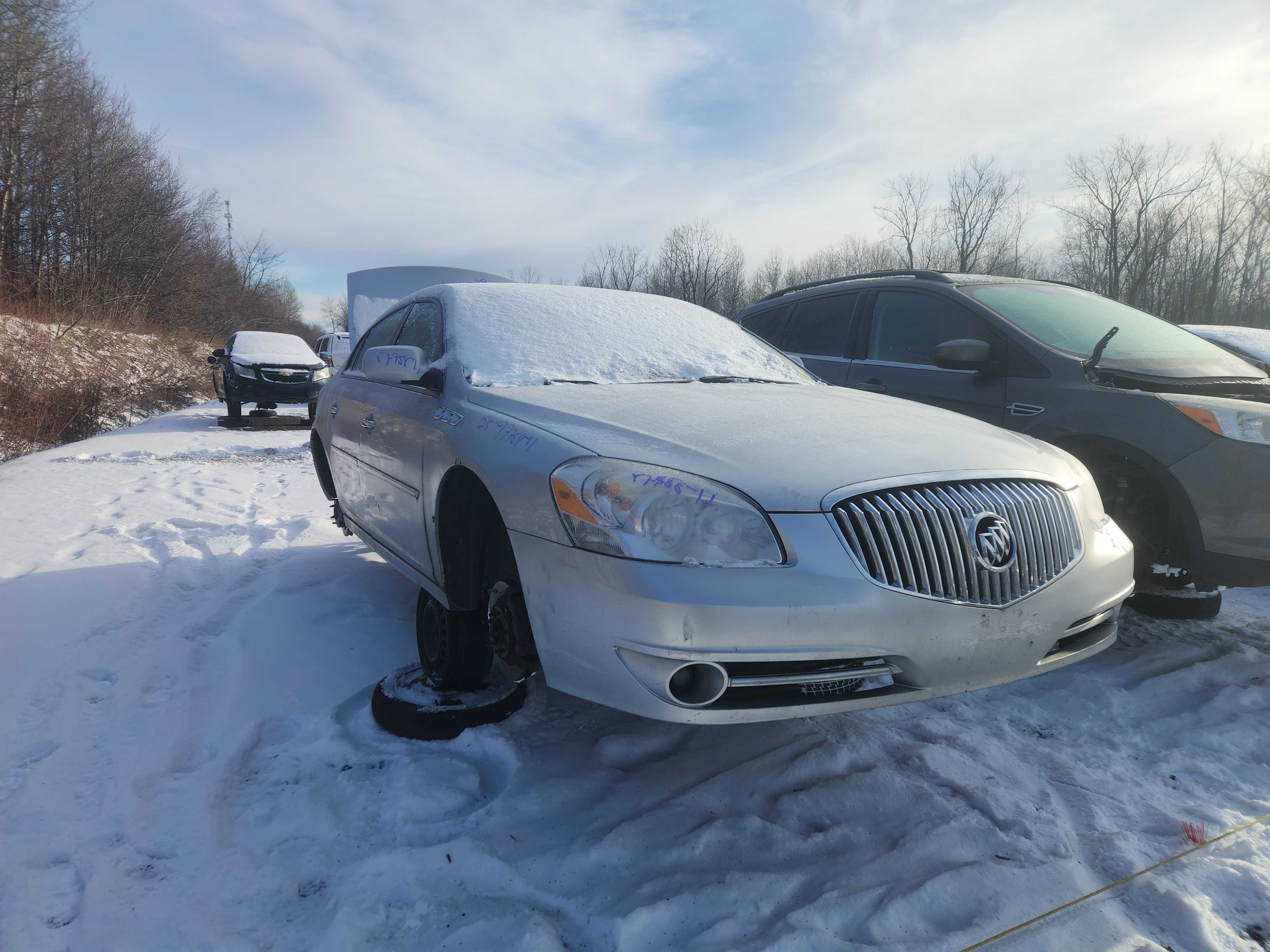 BUICK LUCERNE 2011