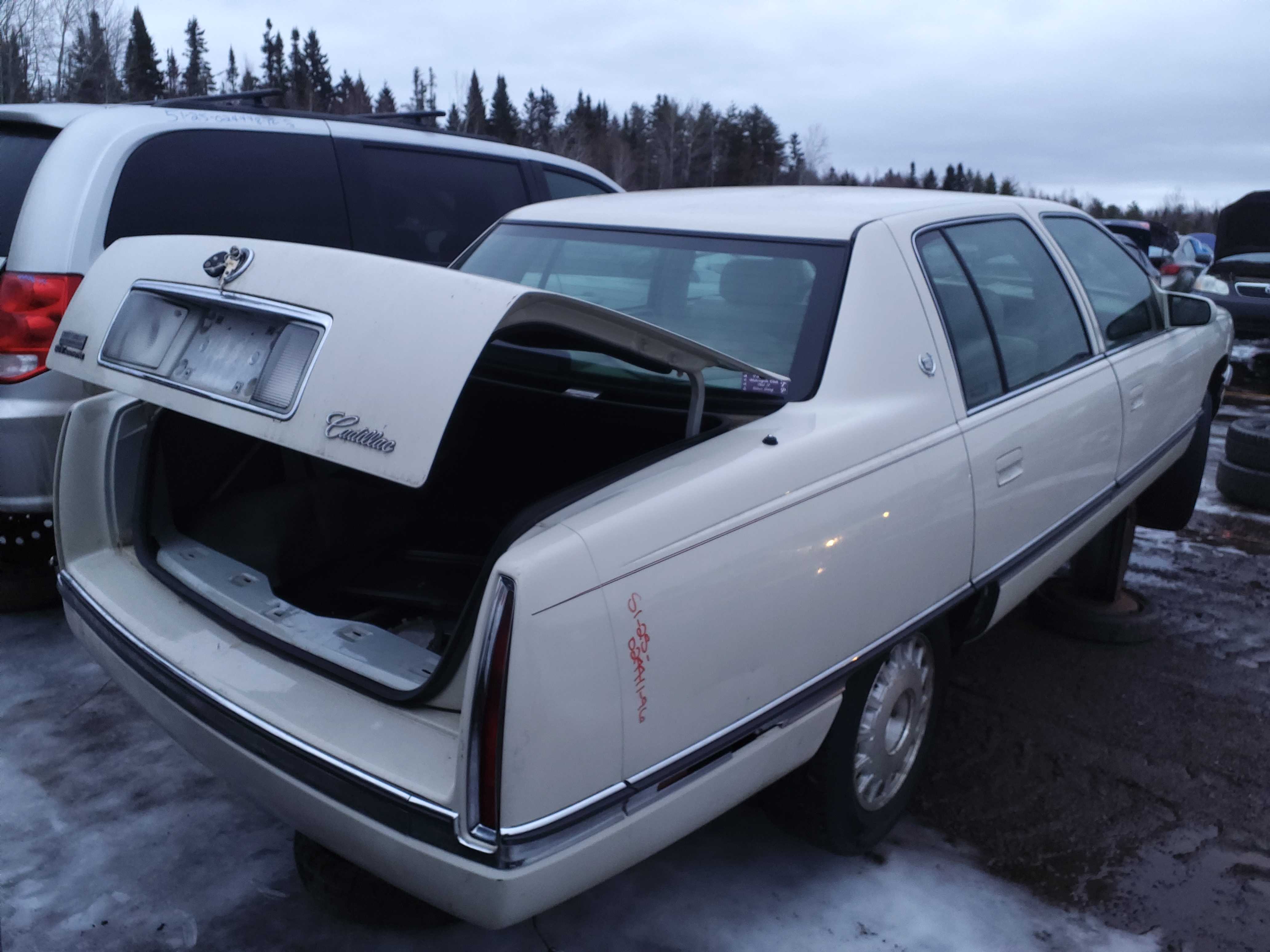 CADILLAC DEVILLE 1996