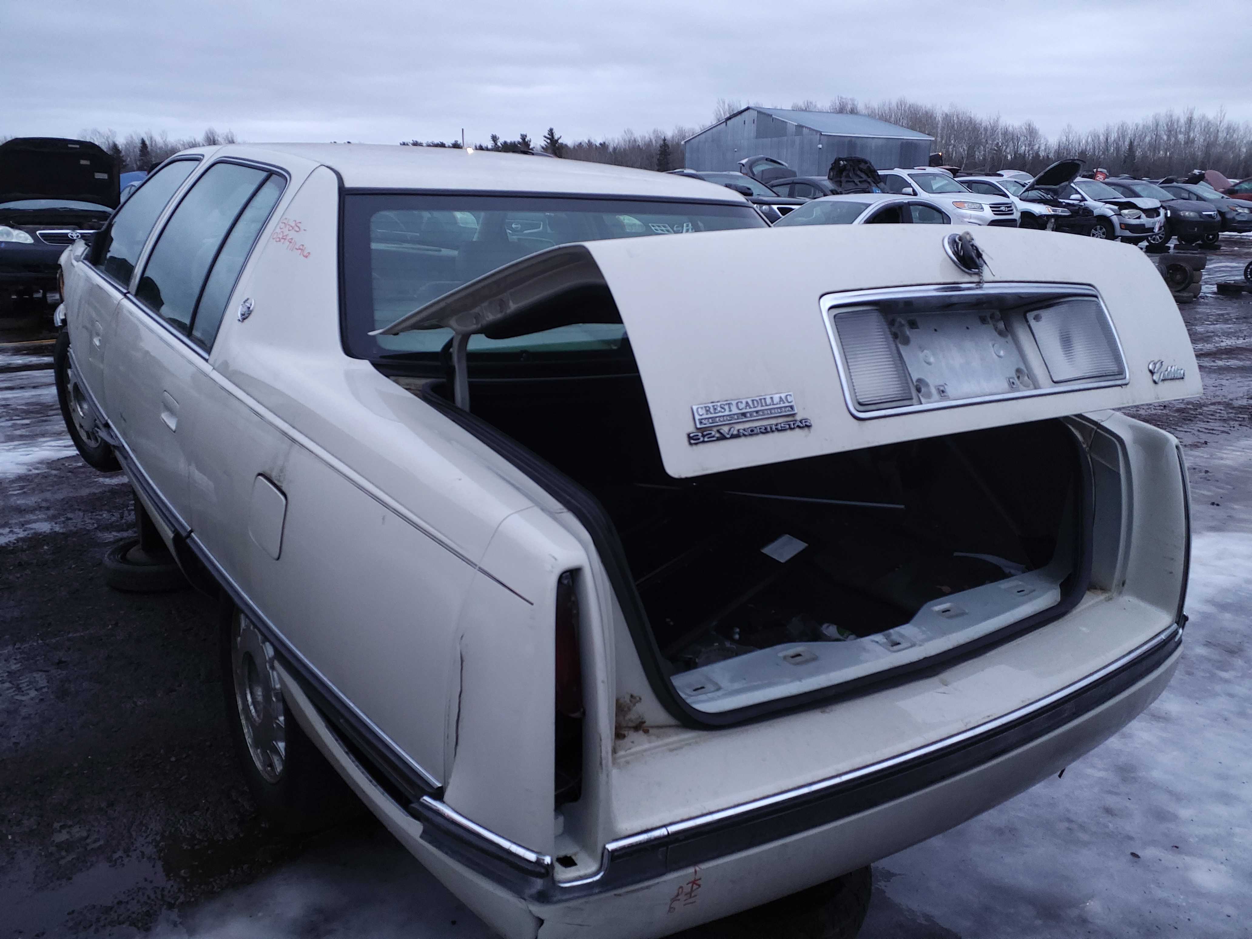 CADILLAC DEVILLE 1996