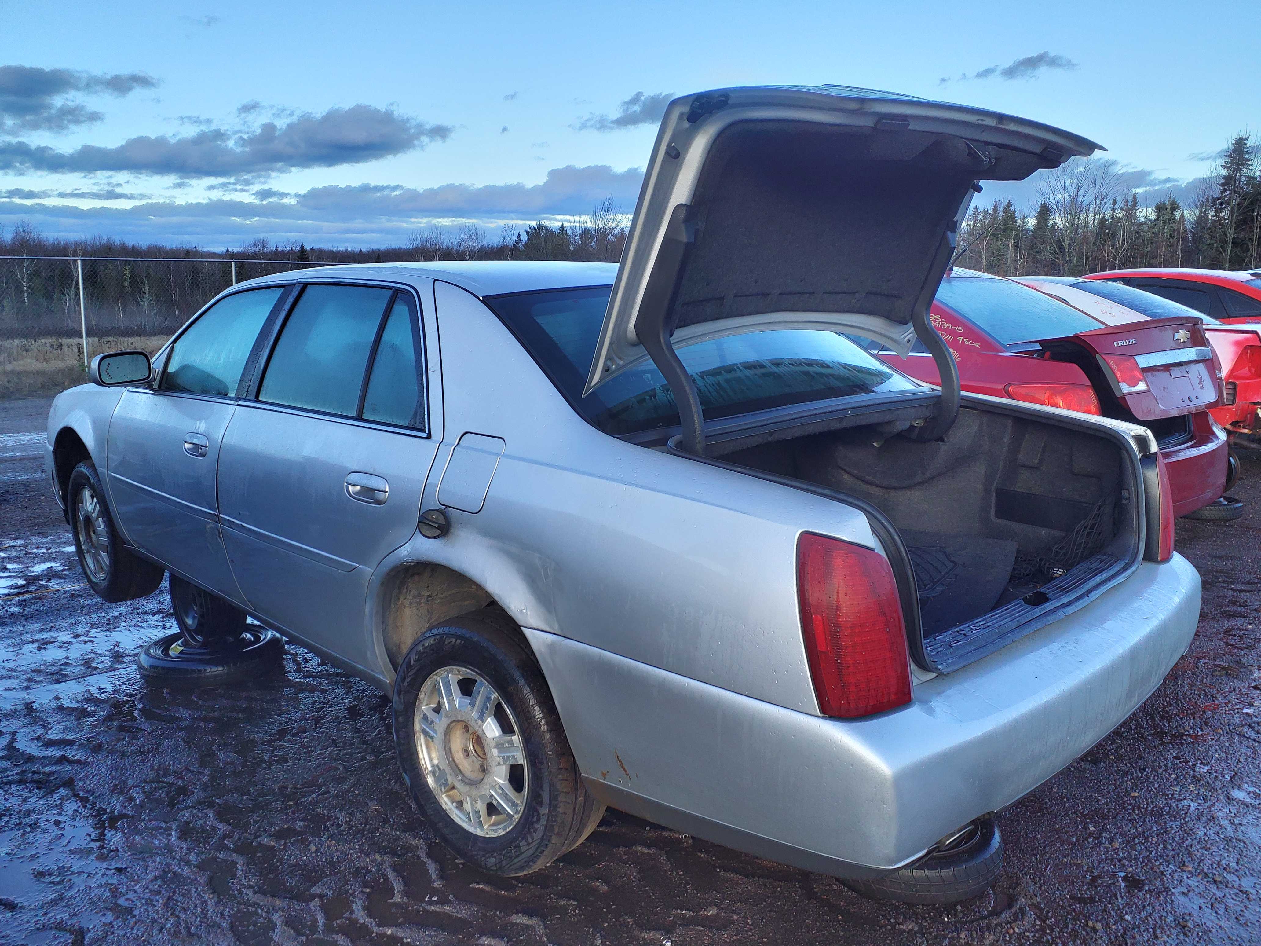 CADILLAC DEVILLE 2003