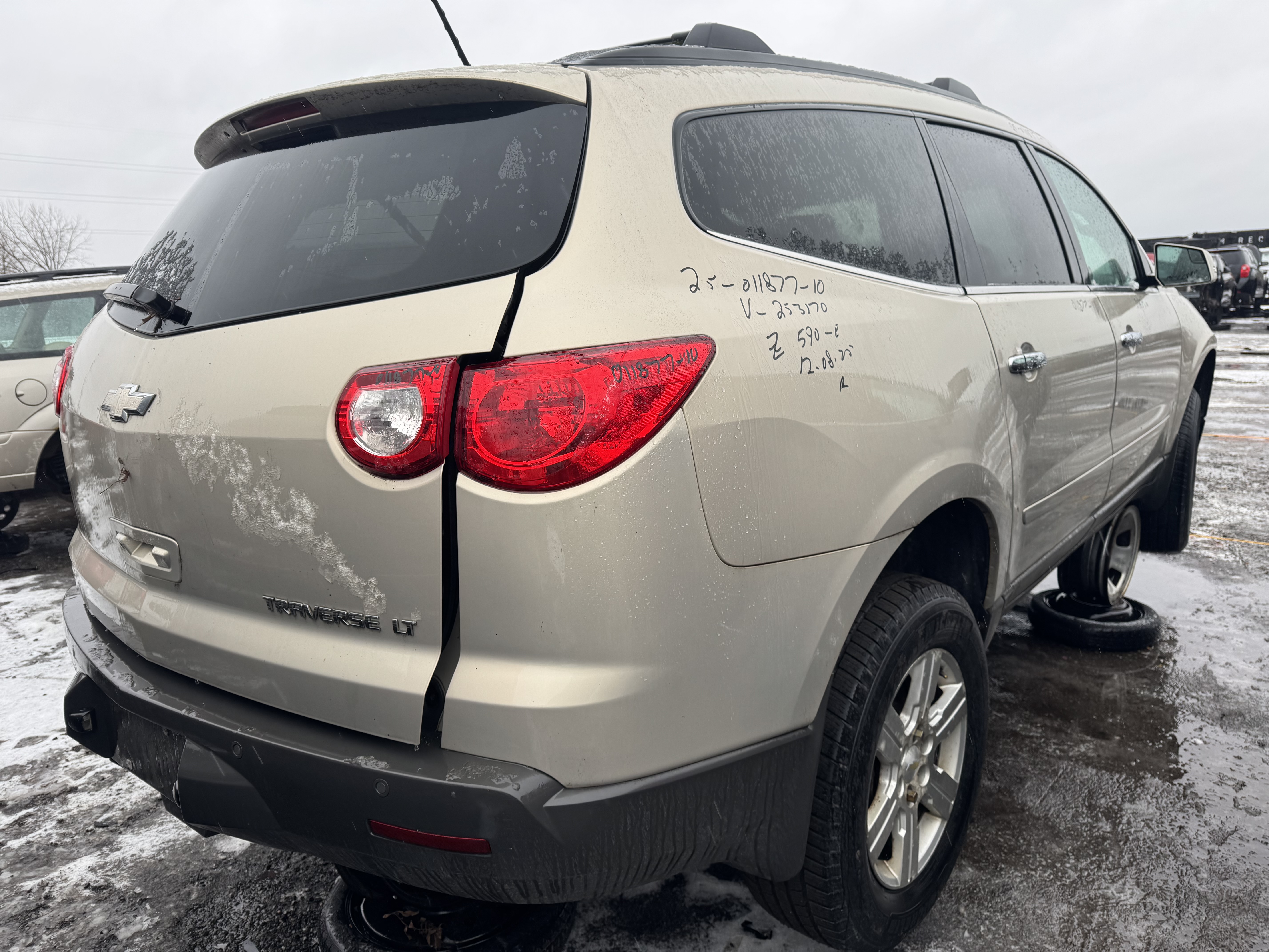 CHEVROLET TRAVERSE 2010