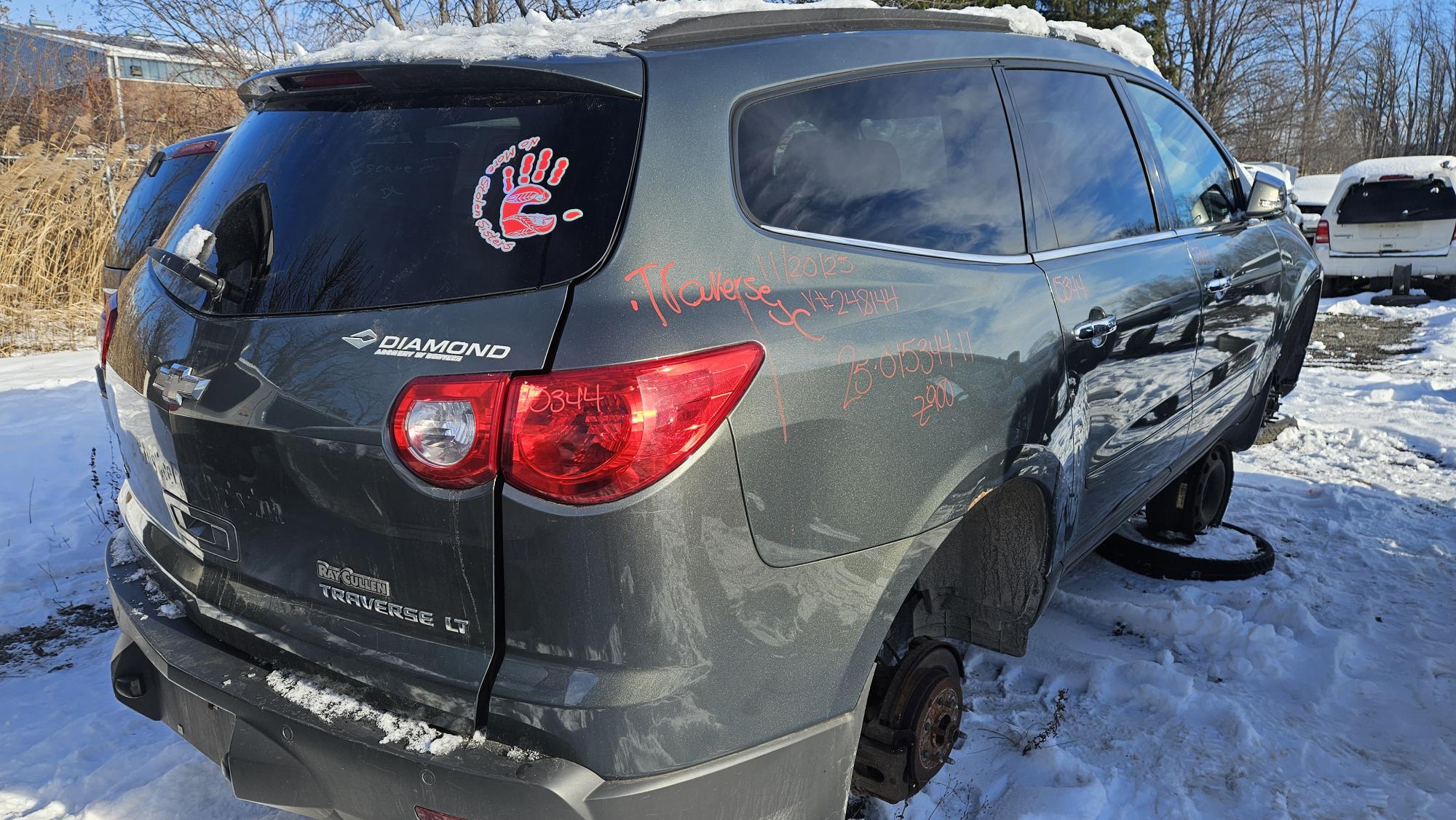 CHEVROLET TRAVERSE 2011