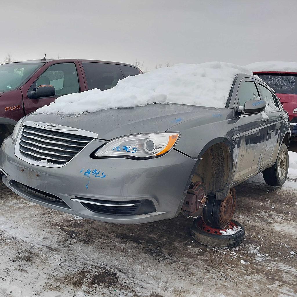 CHRYSLER 200 2013