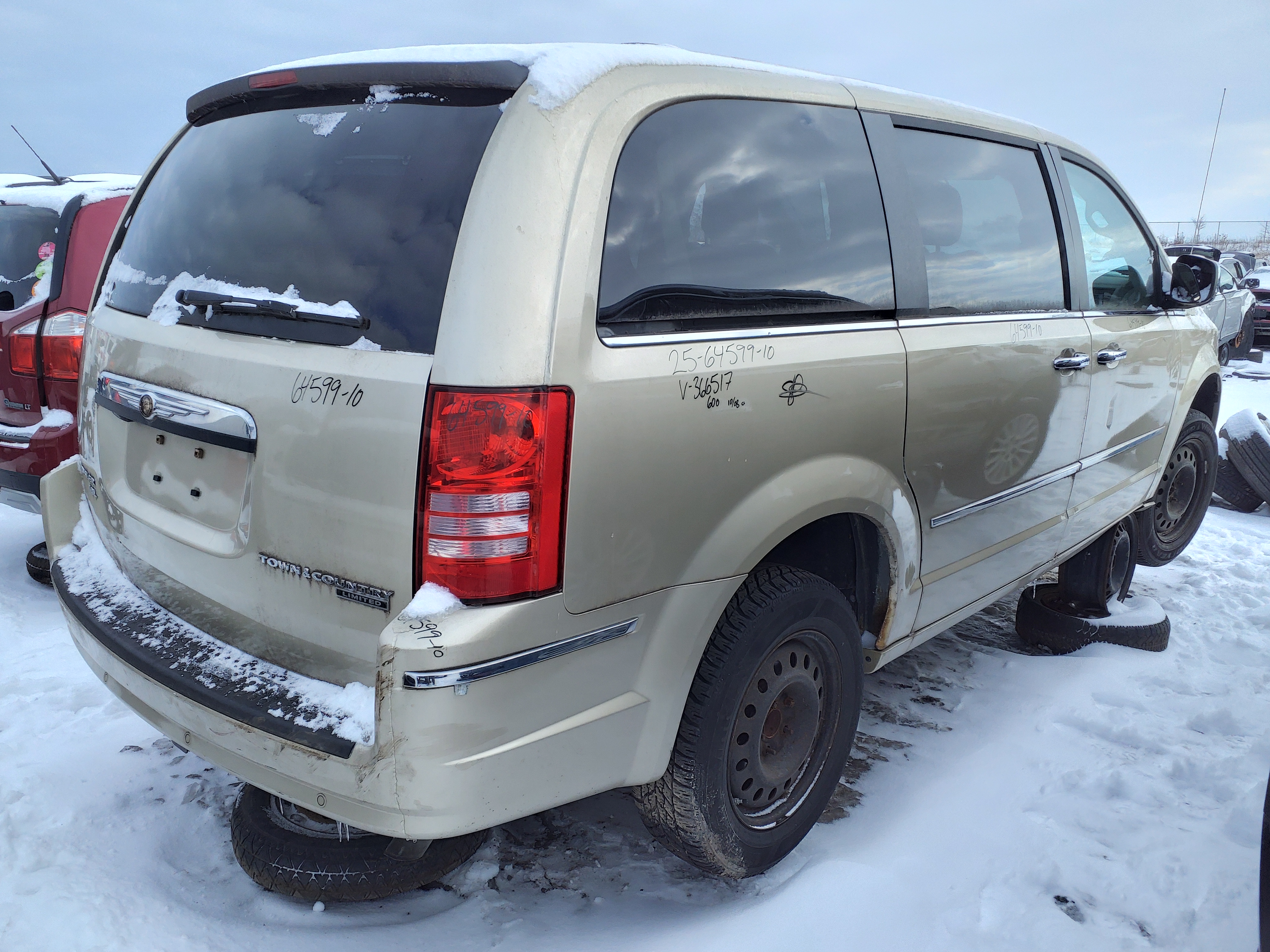 CHRYSLER TOWN & COUNTRY 2010