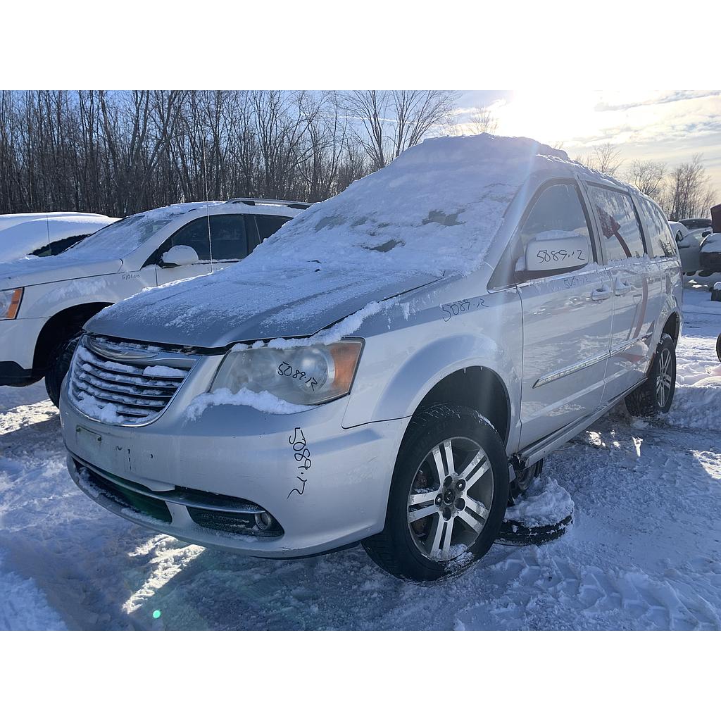 CHRYSLER TOWN &amp; COUNTRY 2012