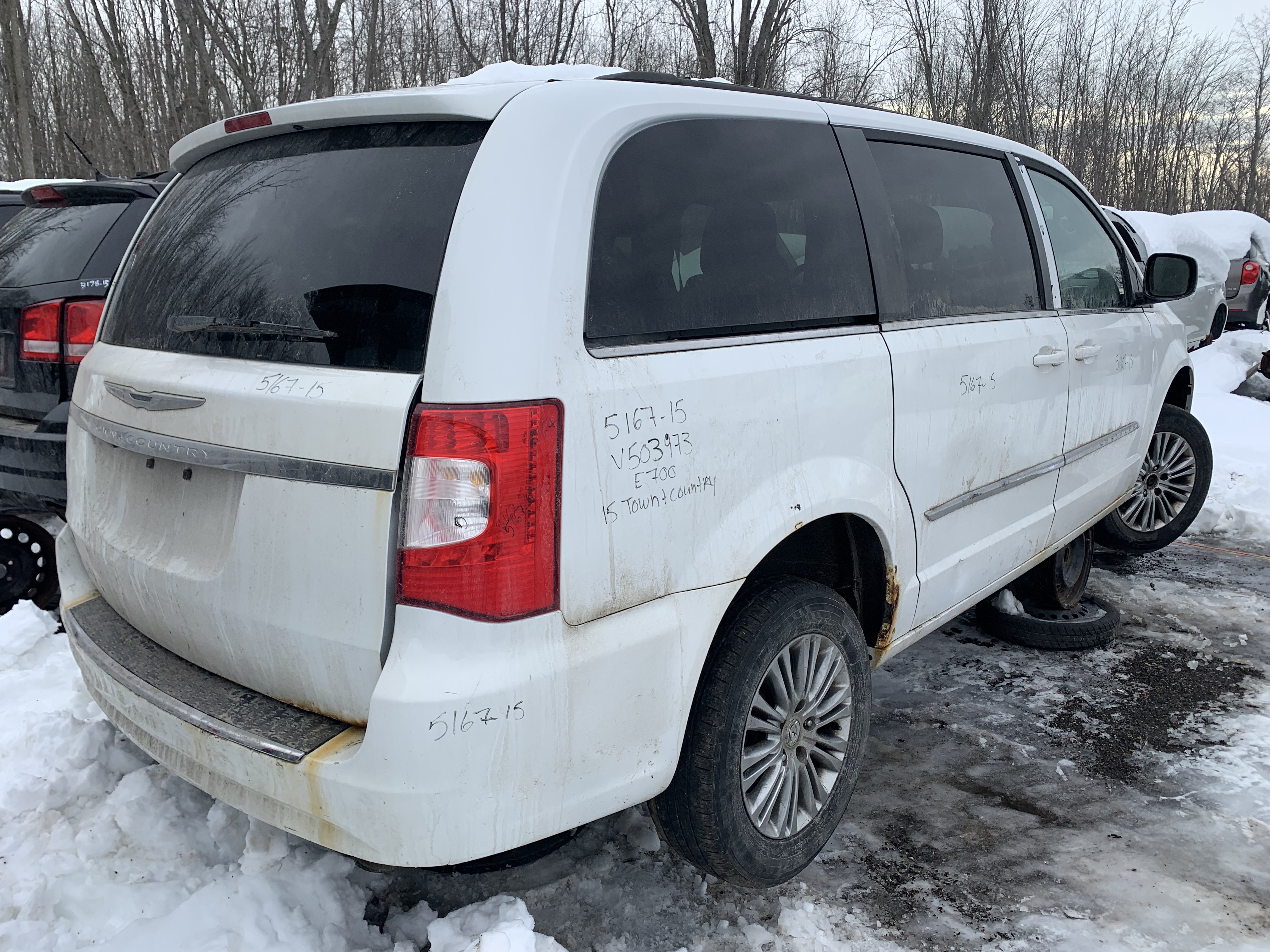 CHRYSLER TOWN &amp; COUNTRY 2015
