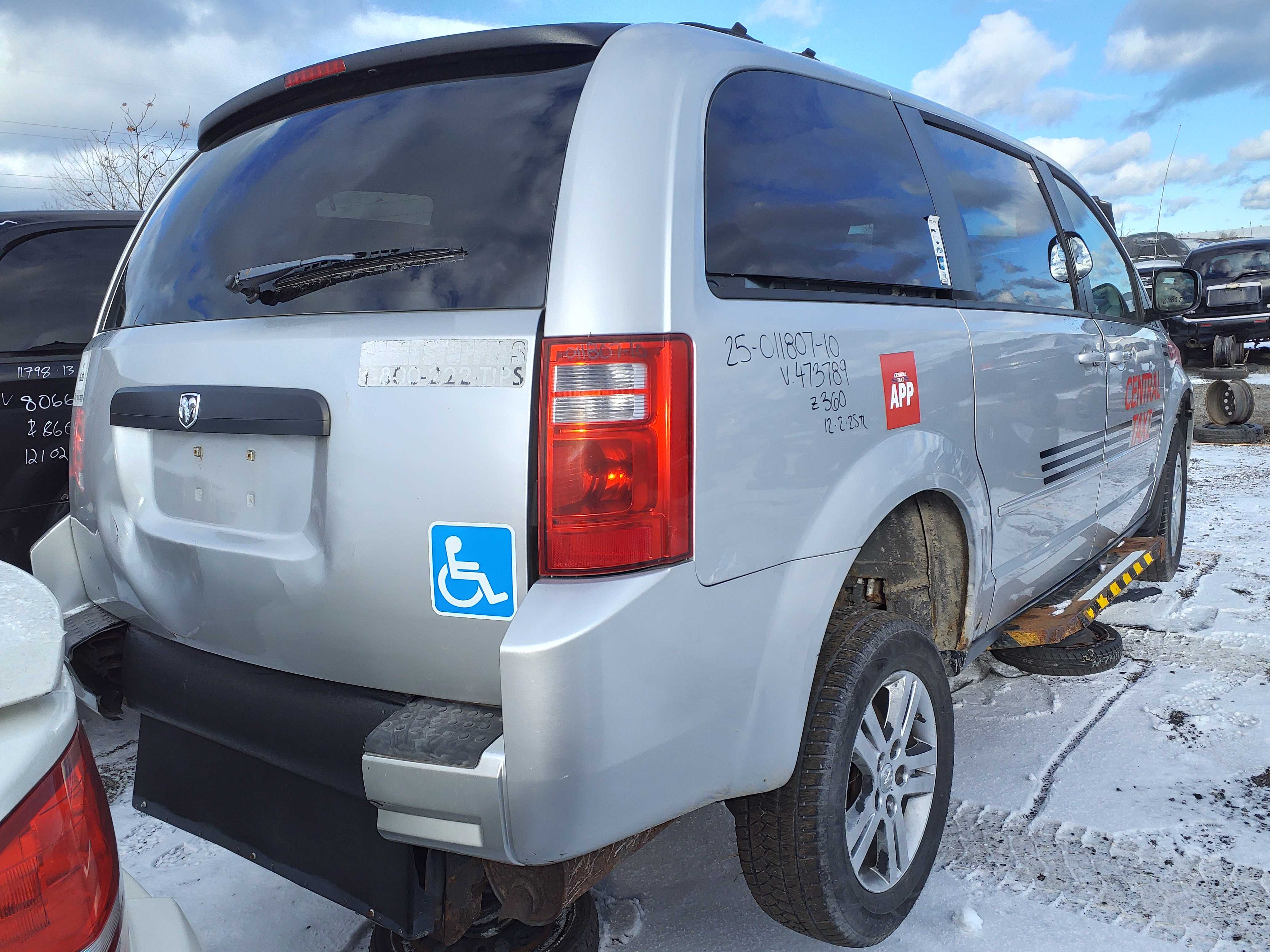 DODGE GRAND CARAVAN 2010