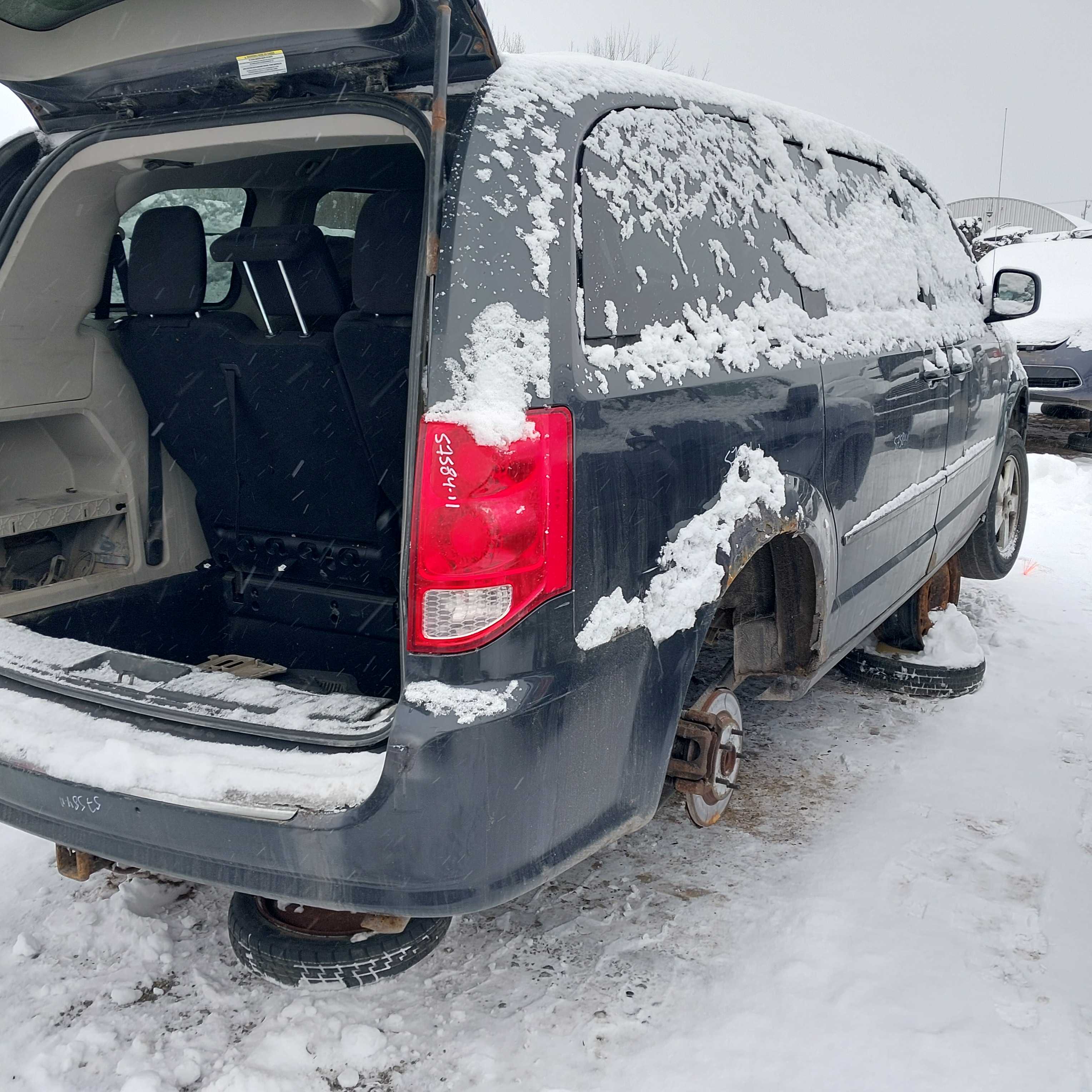 DODGE GRAND CARAVAN 2011