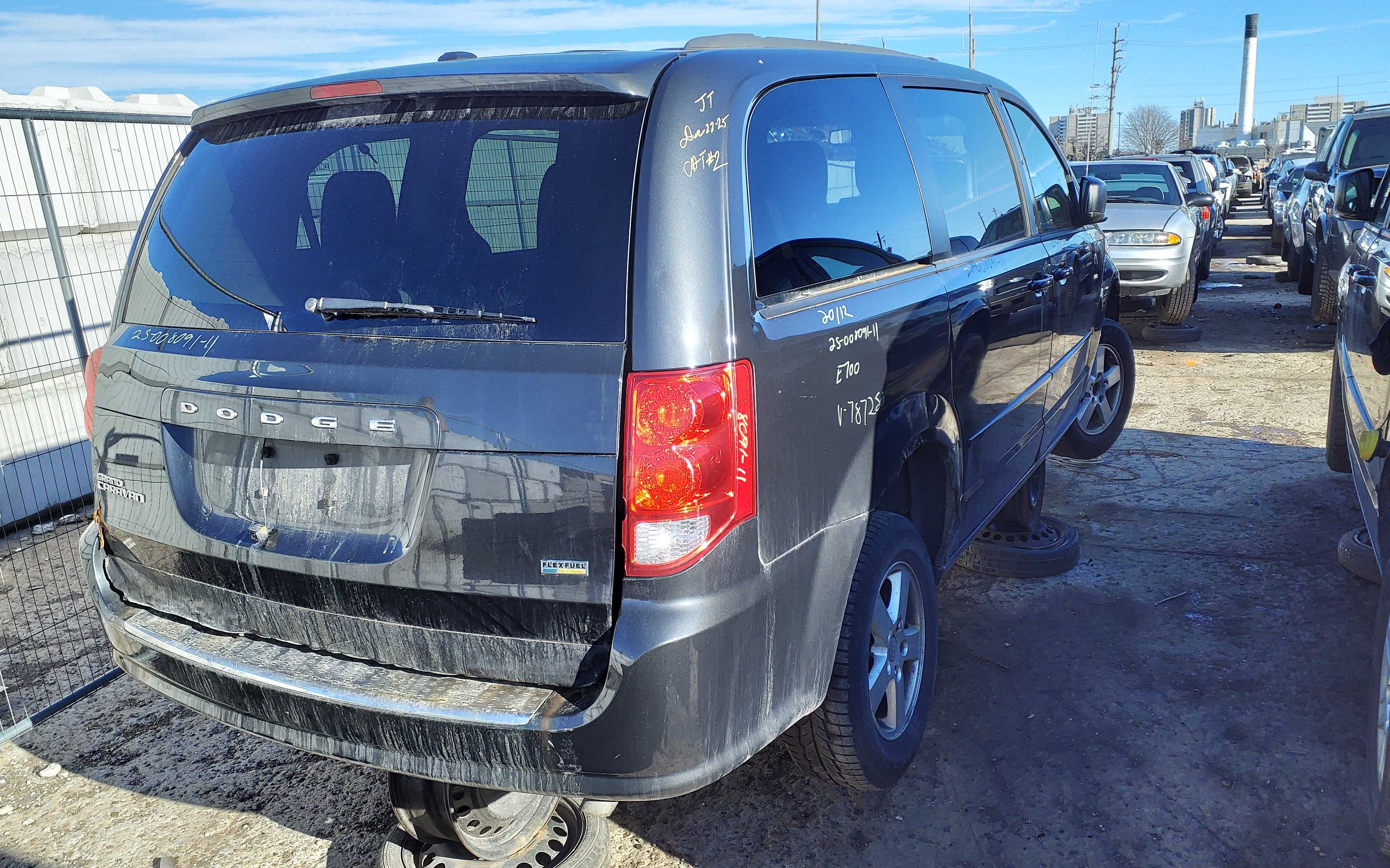 DODGE GRAND CARAVAN 2011