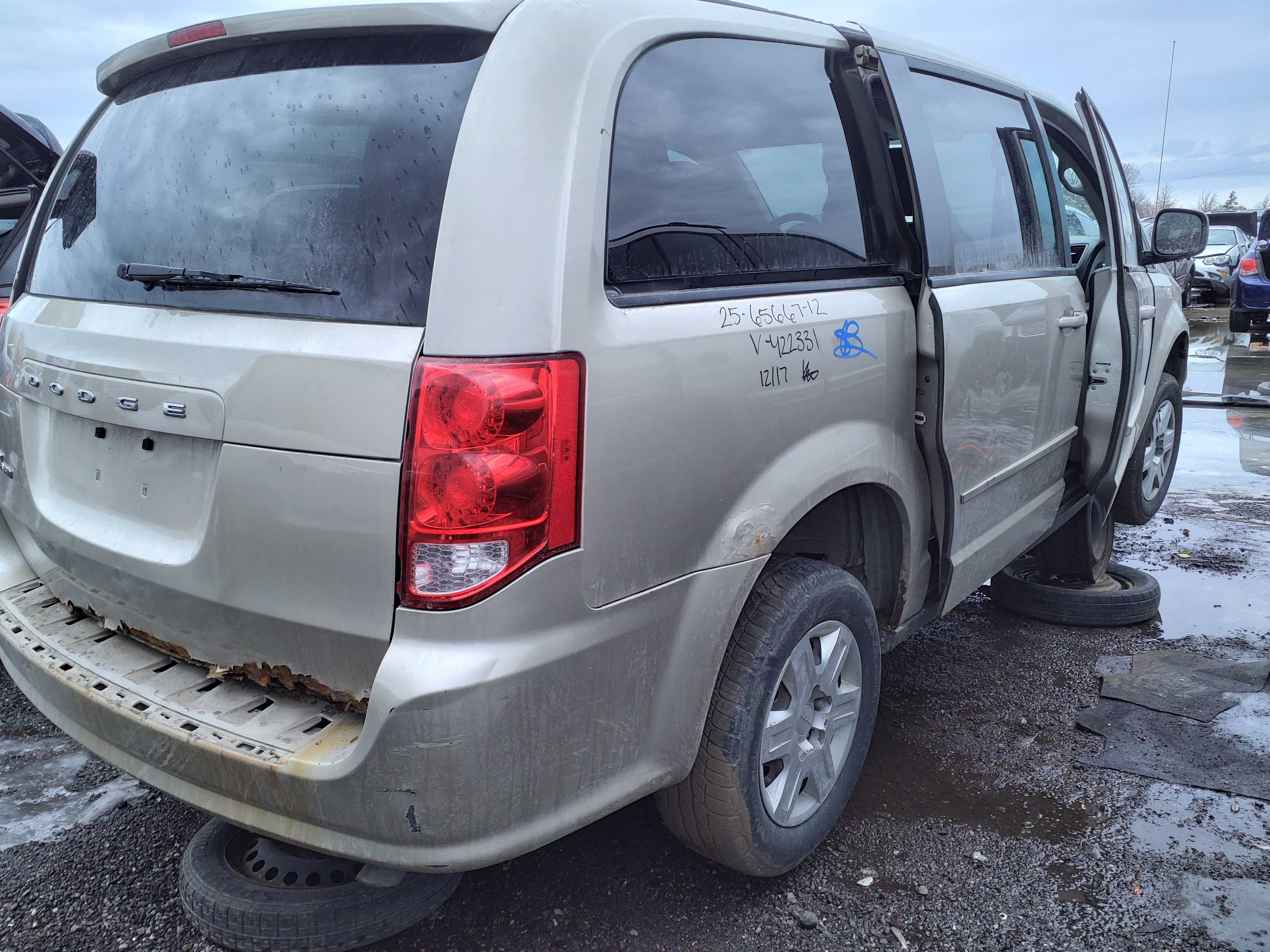 DODGE GRAND CARAVAN 2012