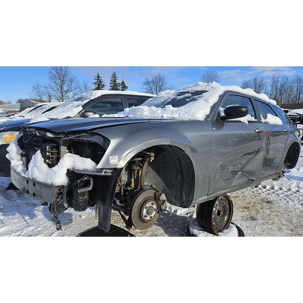 DODGE MAGNUM 2005