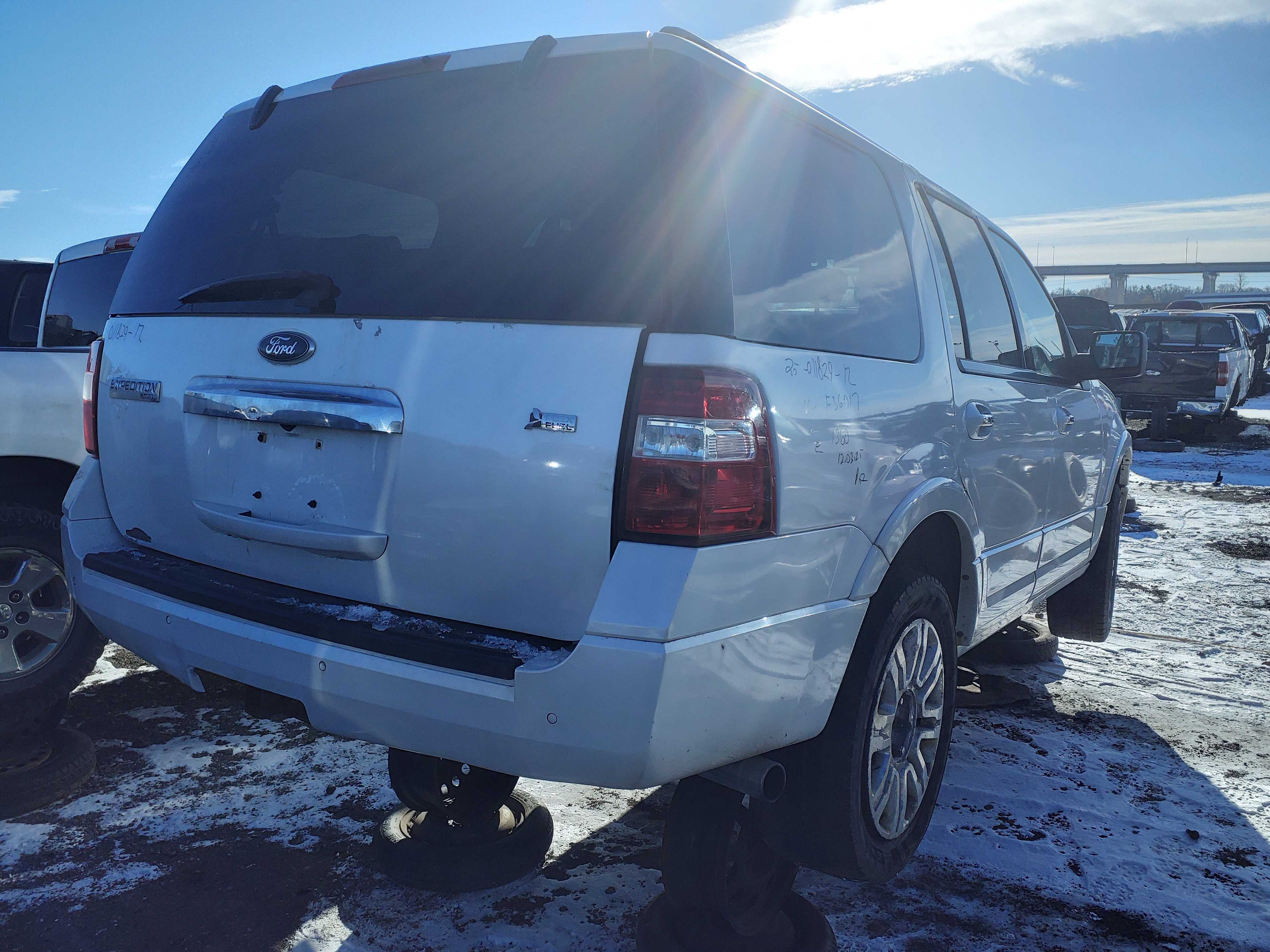 FORD EXPEDITION 2012