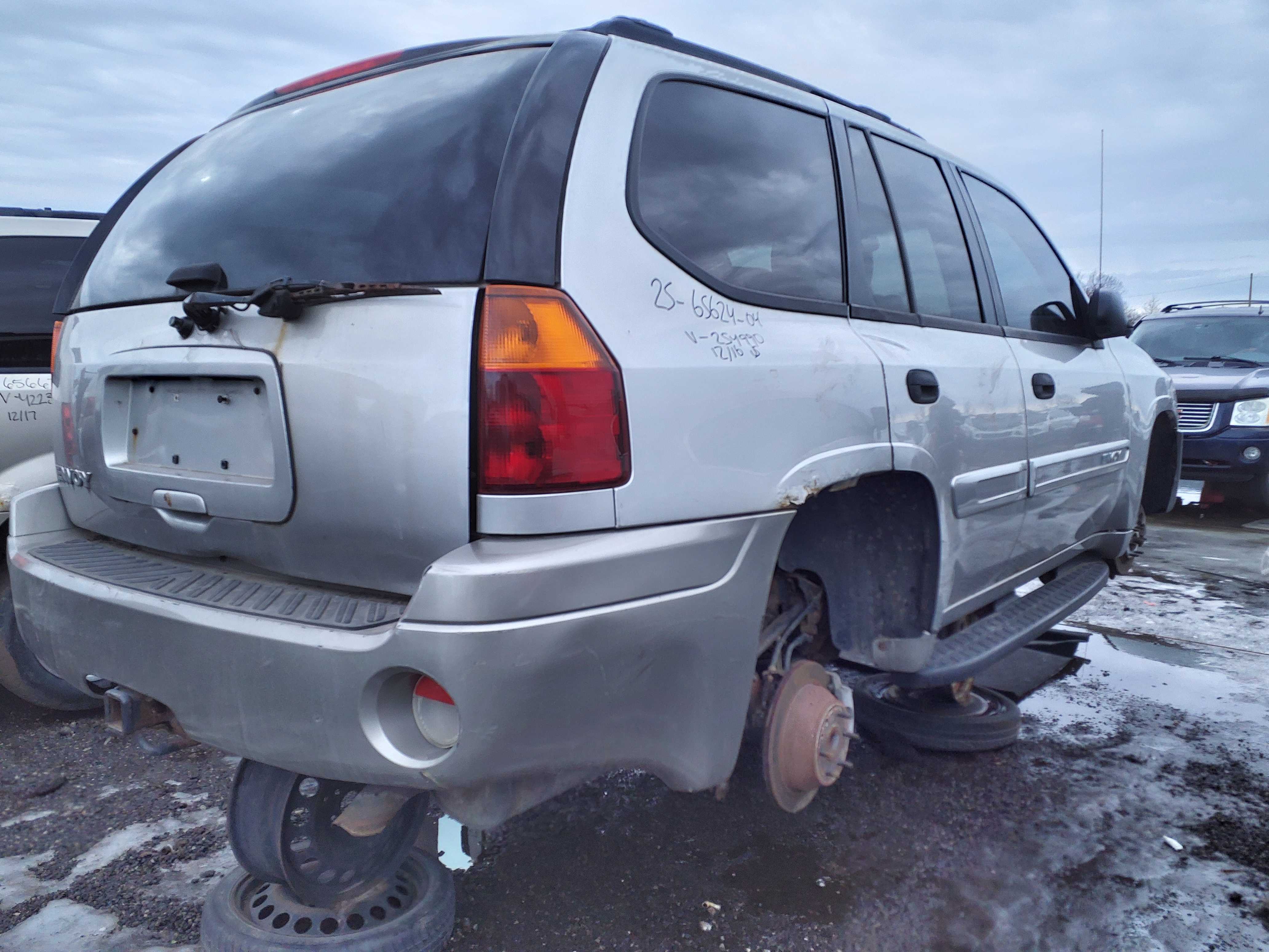 GMC ENVOY 2004