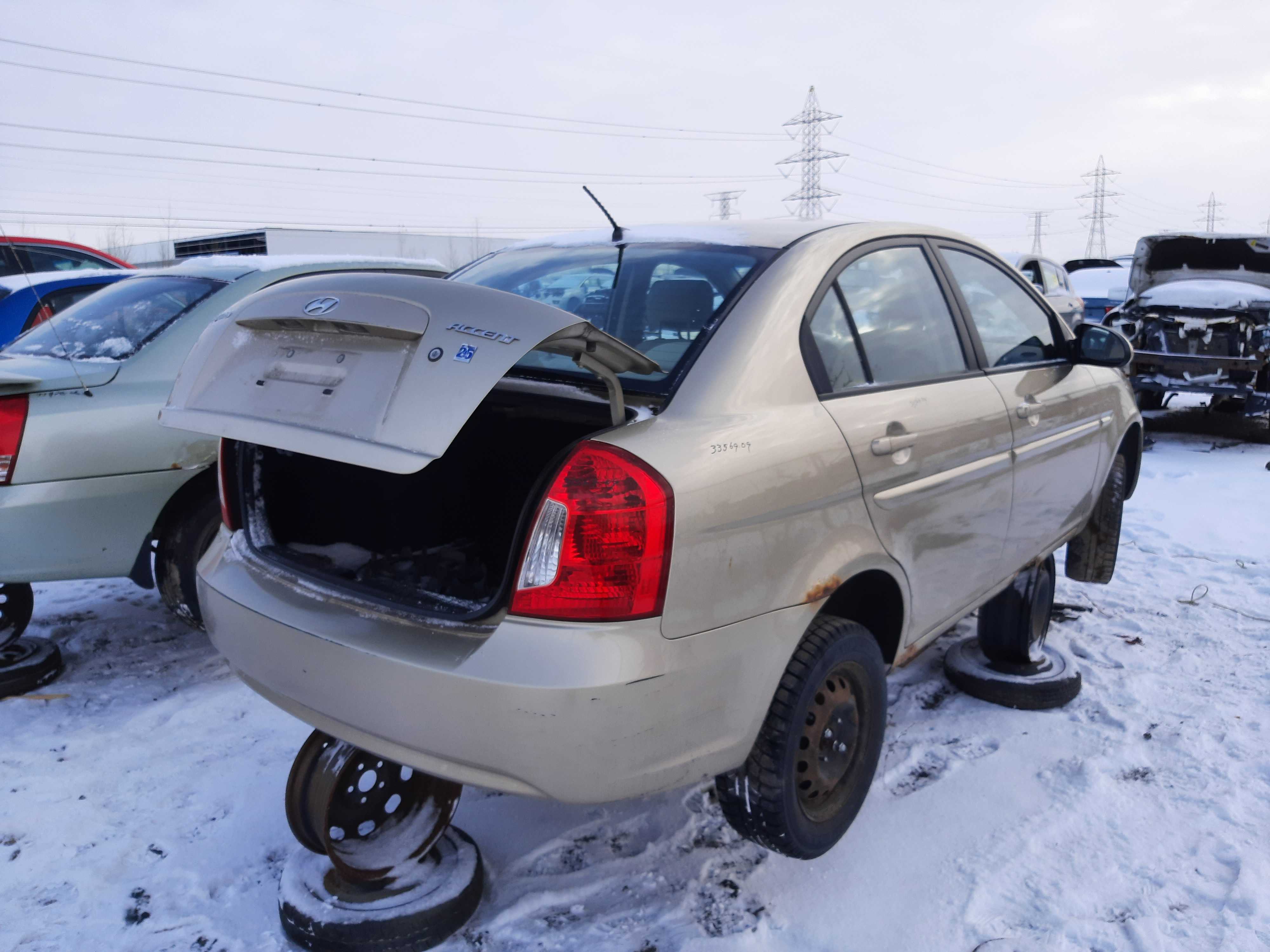 HYUNDAI ACCENT 2009