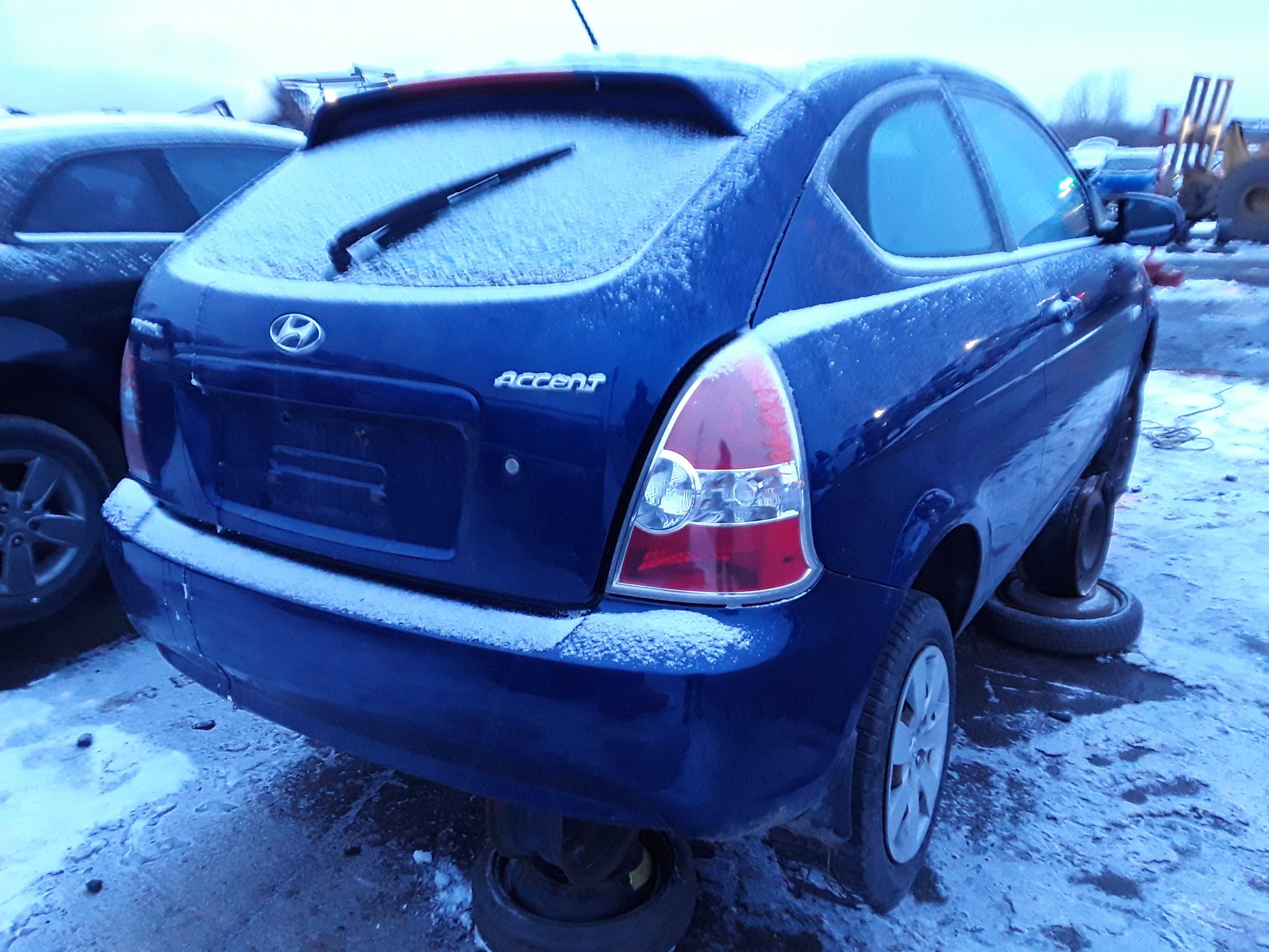 HYUNDAI ACCENT 2010
