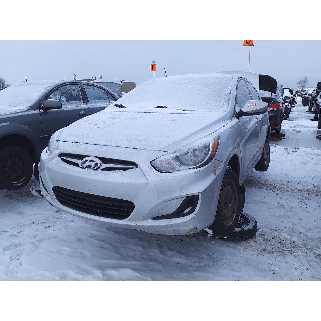 HYUNDAI ACCENT 2012