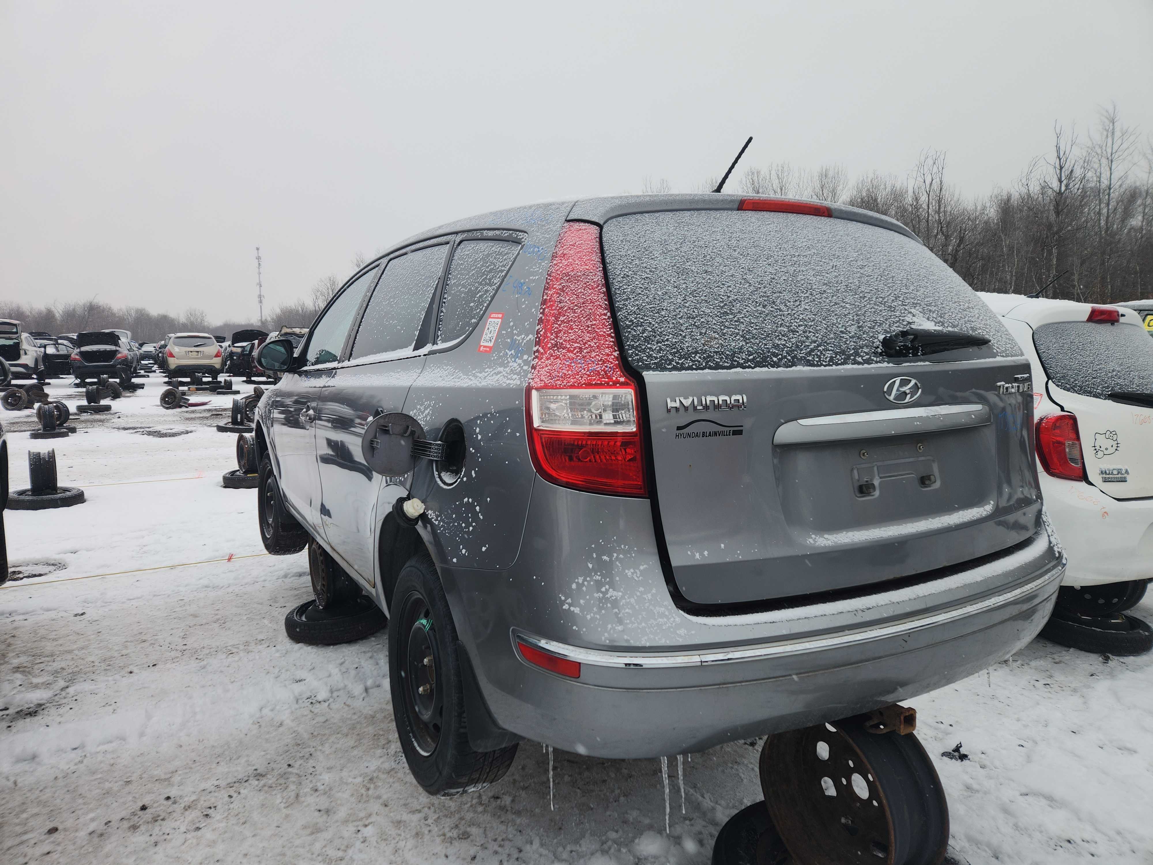 HYUNDAI ELANTRA 2011