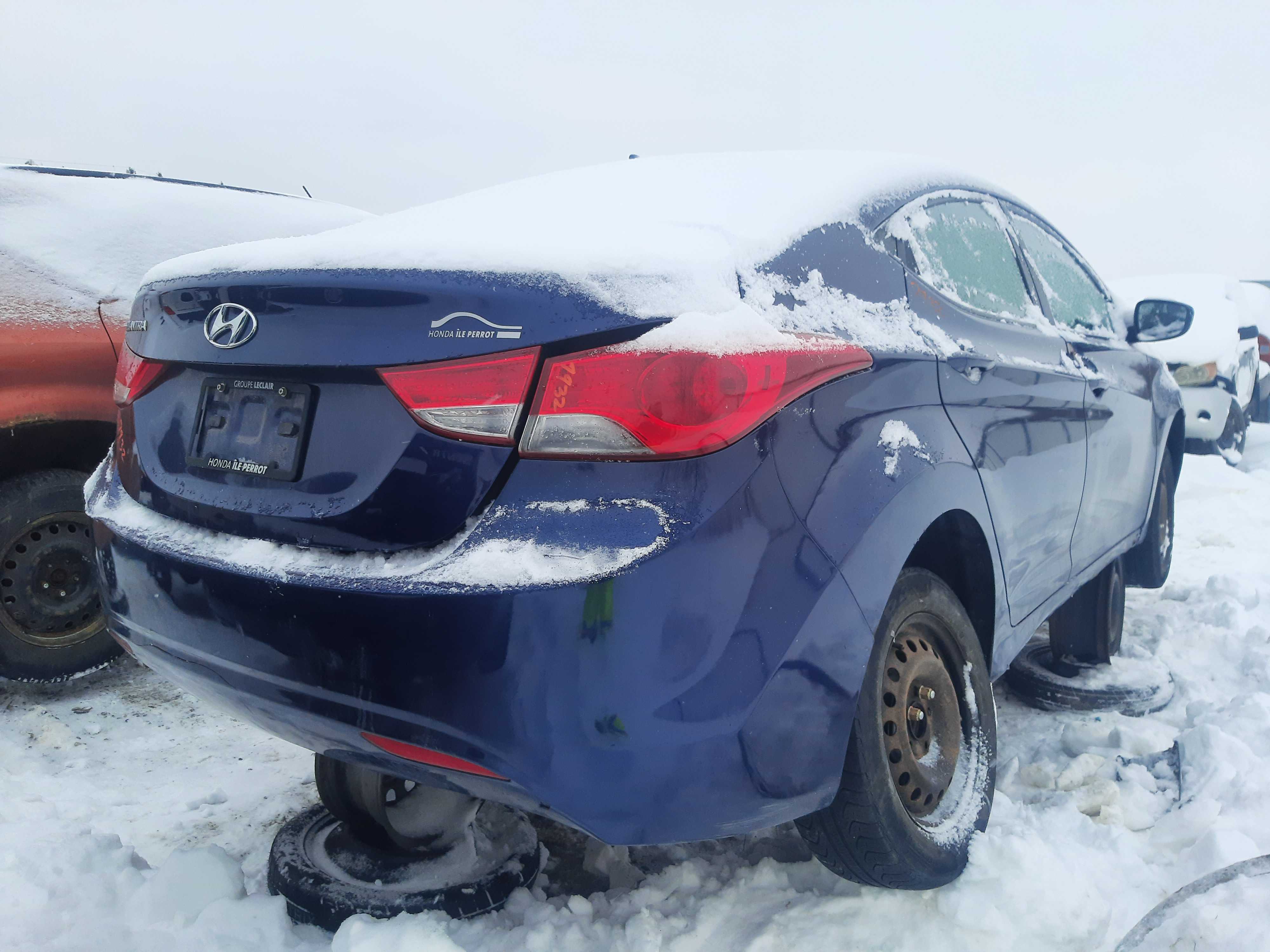 HYUNDAI ELANTRA 2012