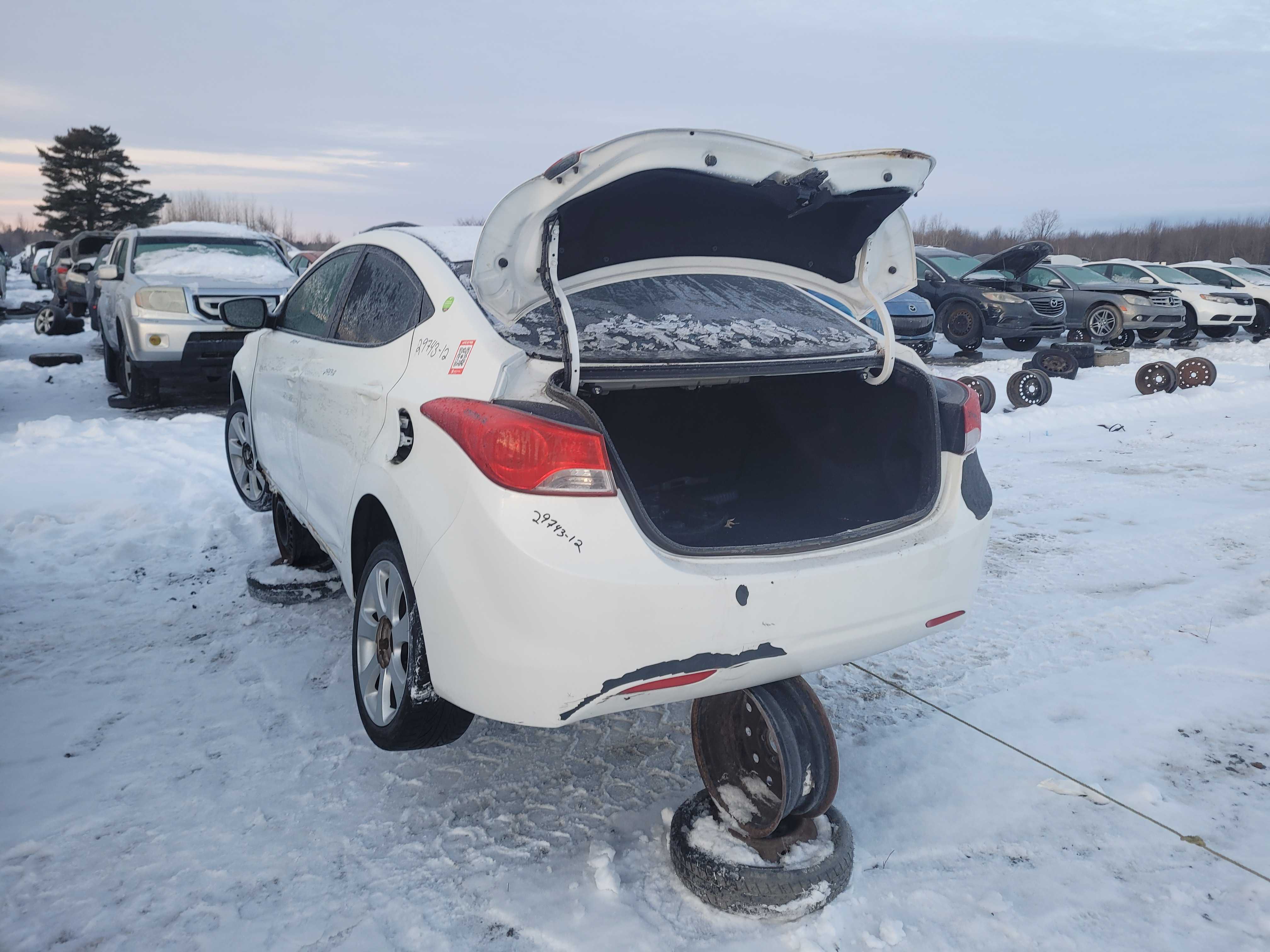 HYUNDAI ELANTRA 2012