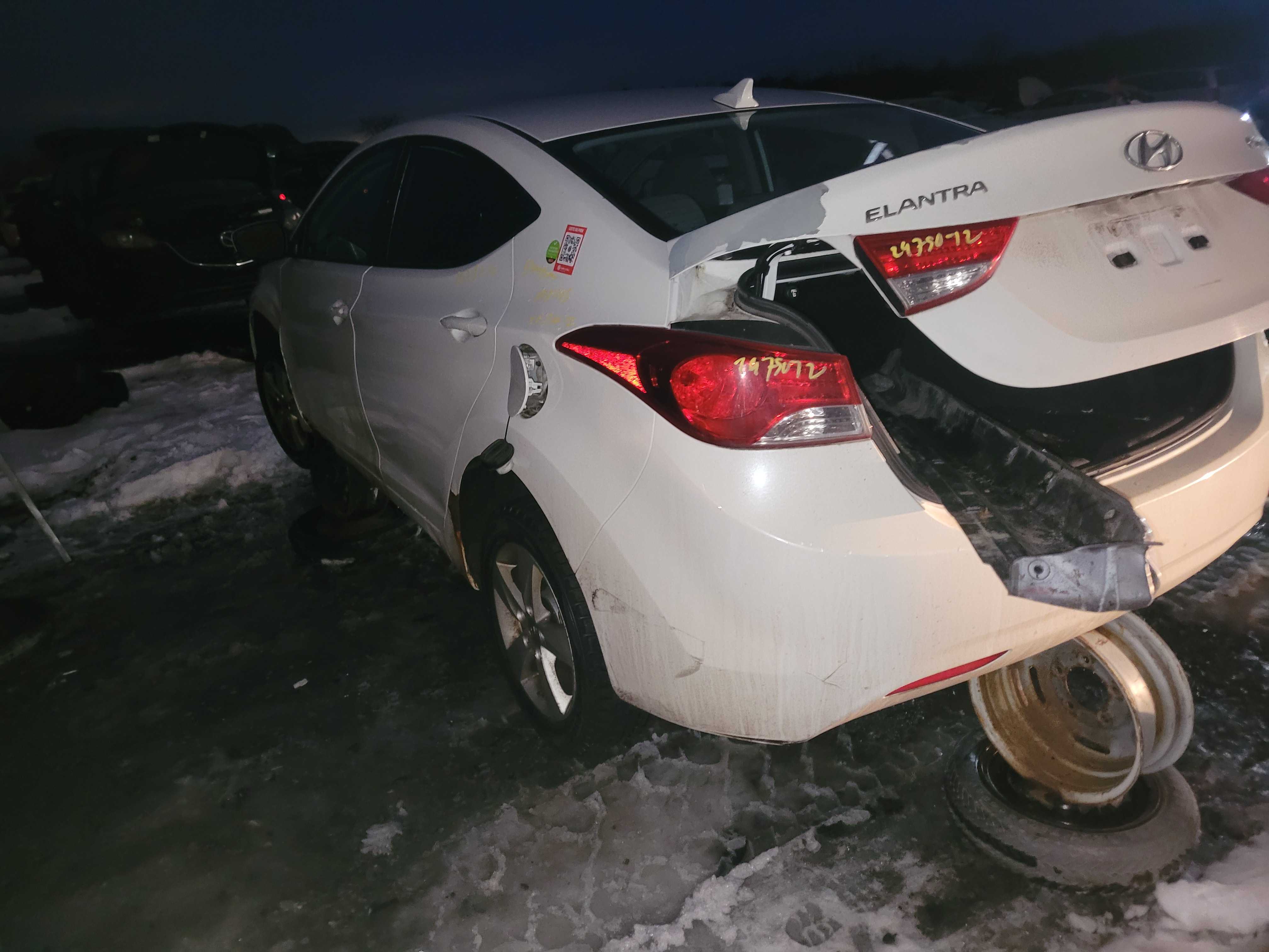 HYUNDAI ELANTRA 2012