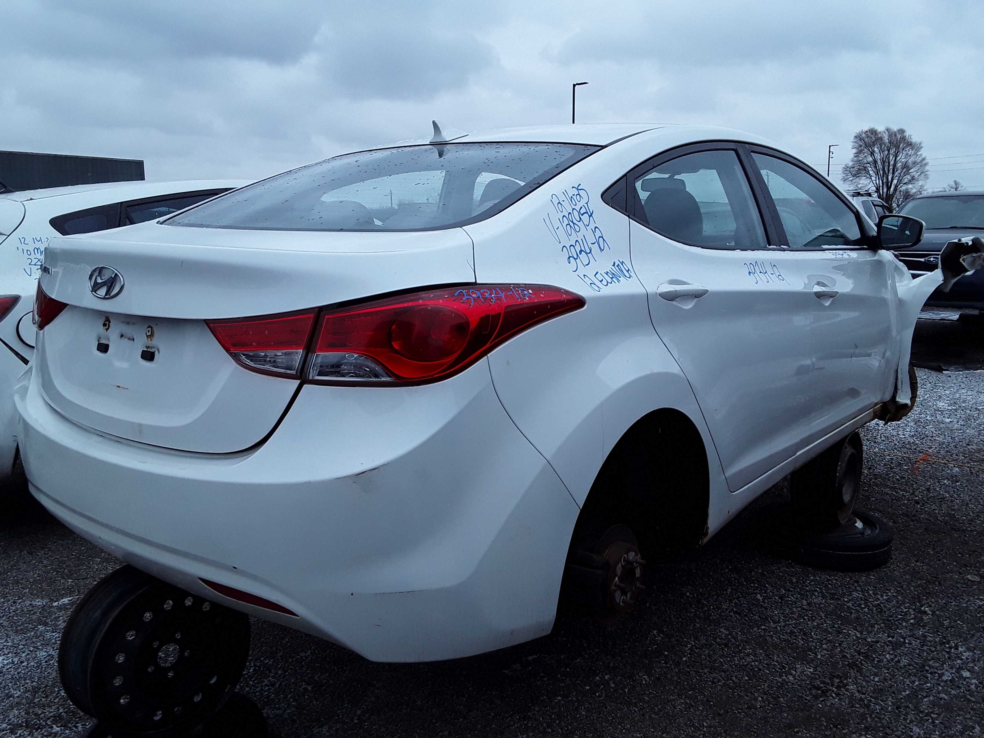 HYUNDAI ELANTRA 2012