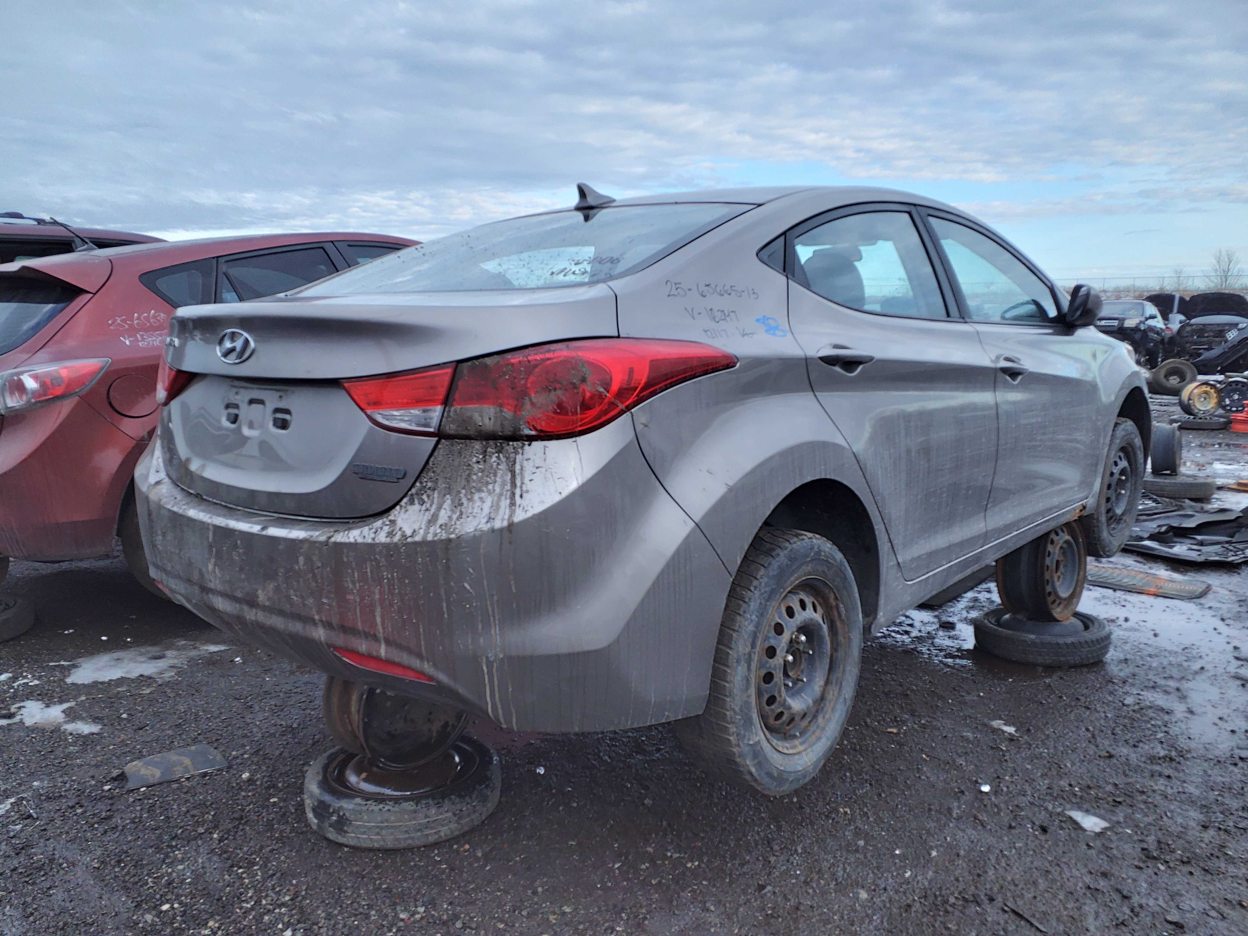 HYUNDAI ELANTRA 2013