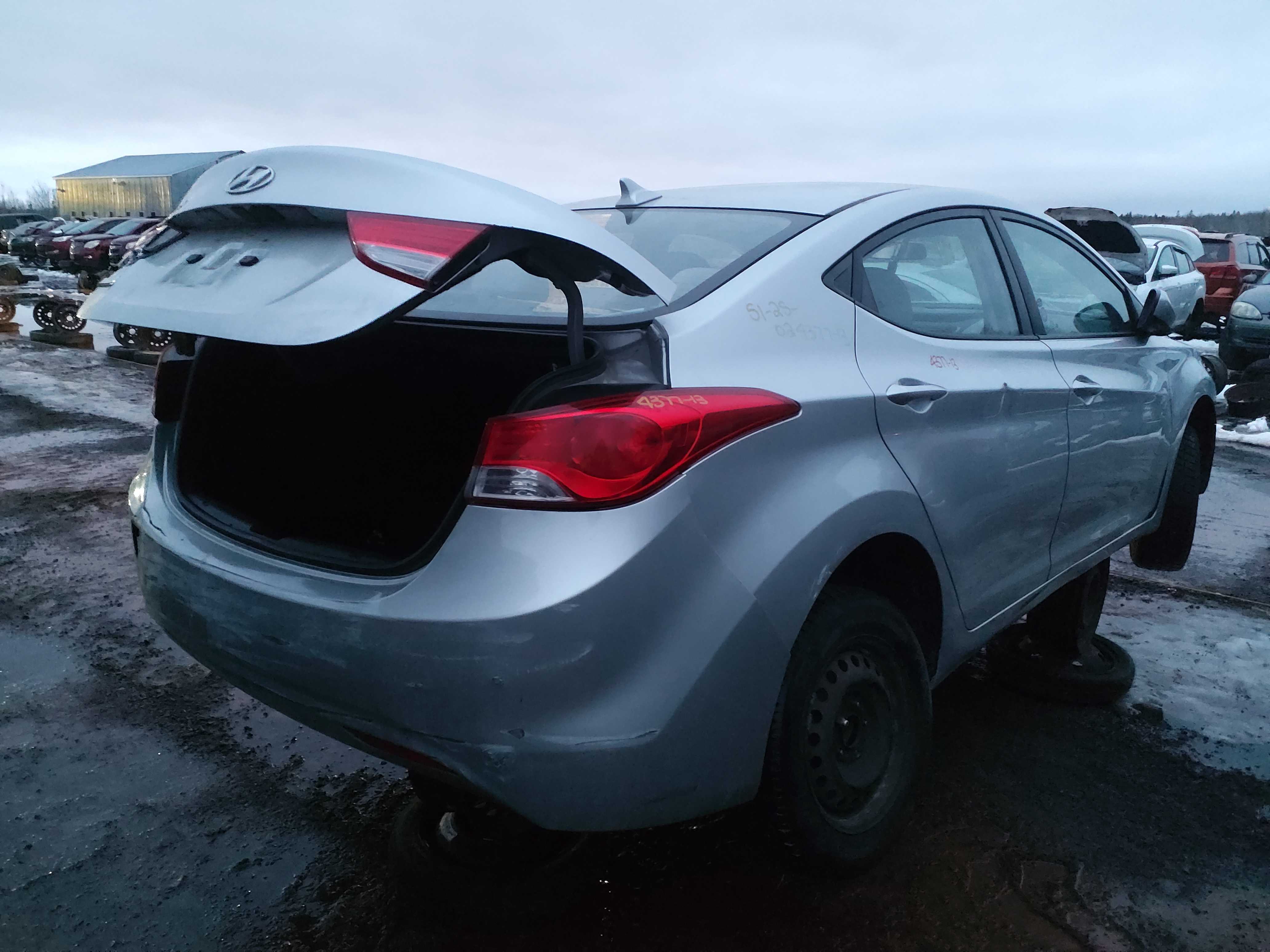 HYUNDAI ELANTRA 2013