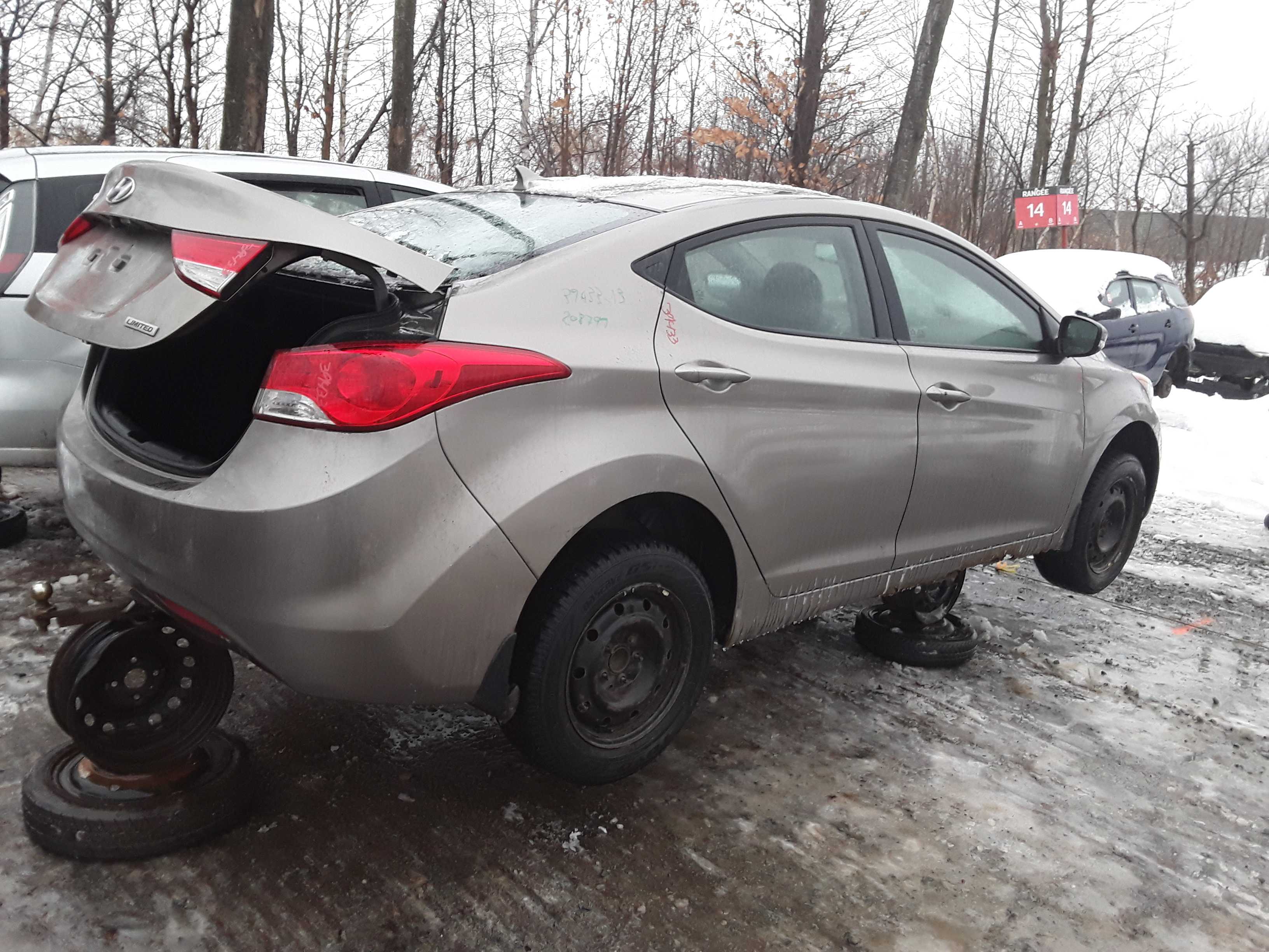 HYUNDAI ELANTRA 2013