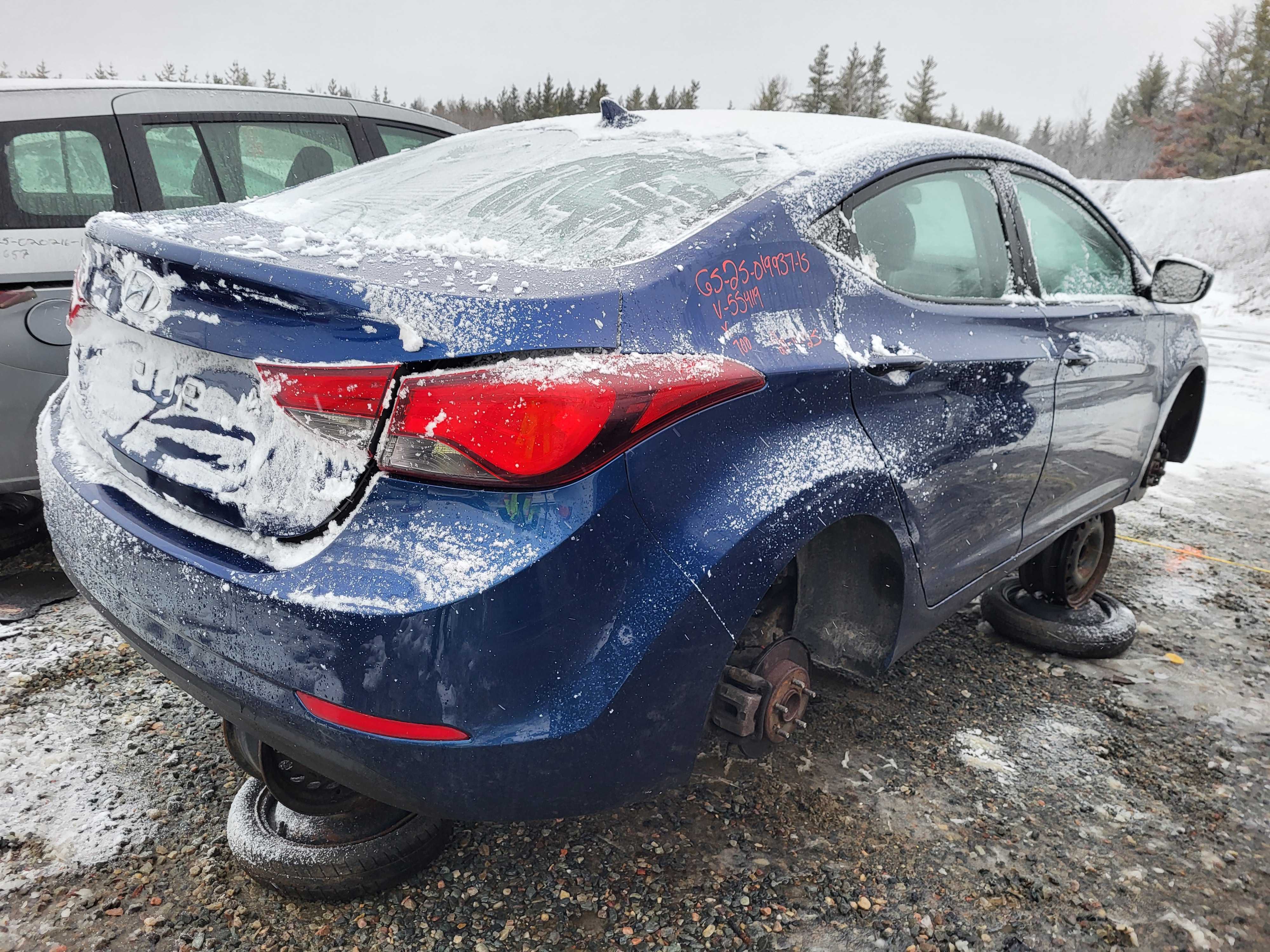 HYUNDAI ELANTRA 2015