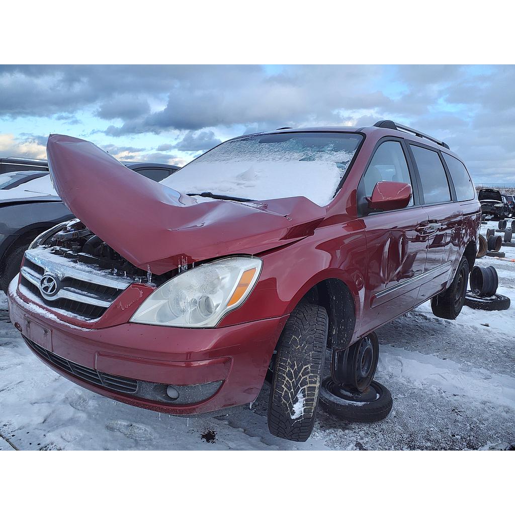 HYUNDAI ENTOURAGE 2008