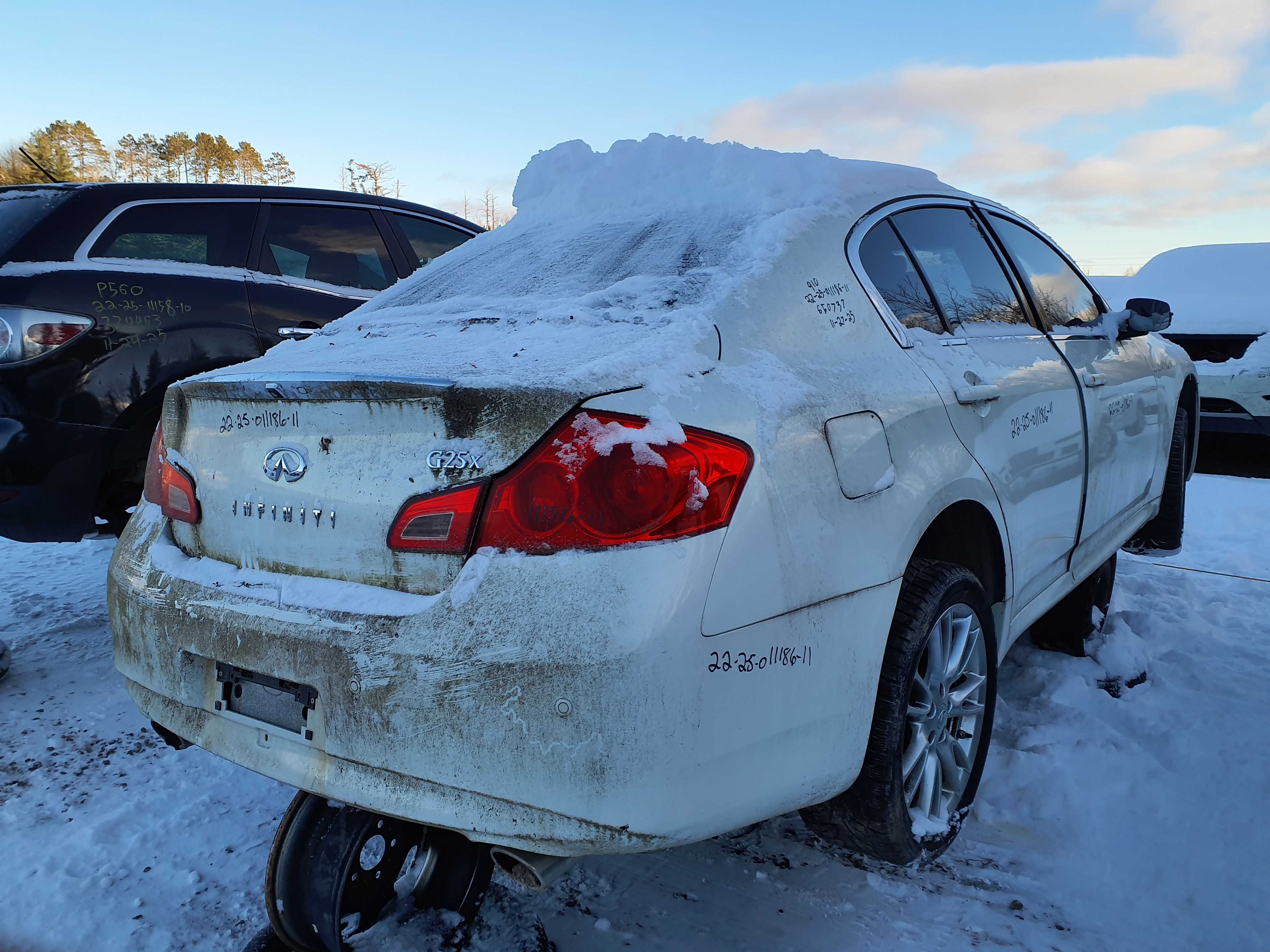 INFINITI G25 SEDAN 2011