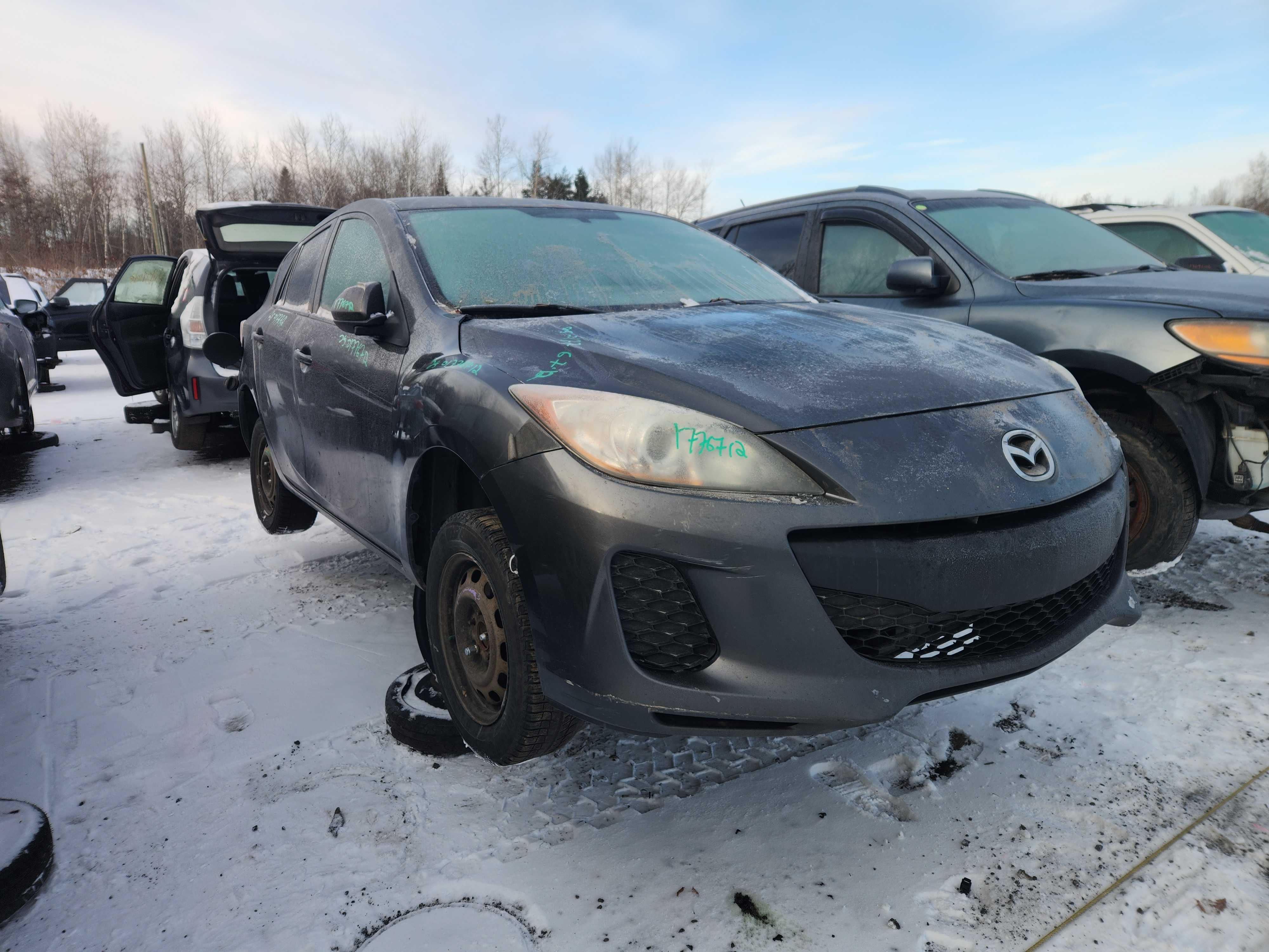 MAZDA MAZDA3 2012