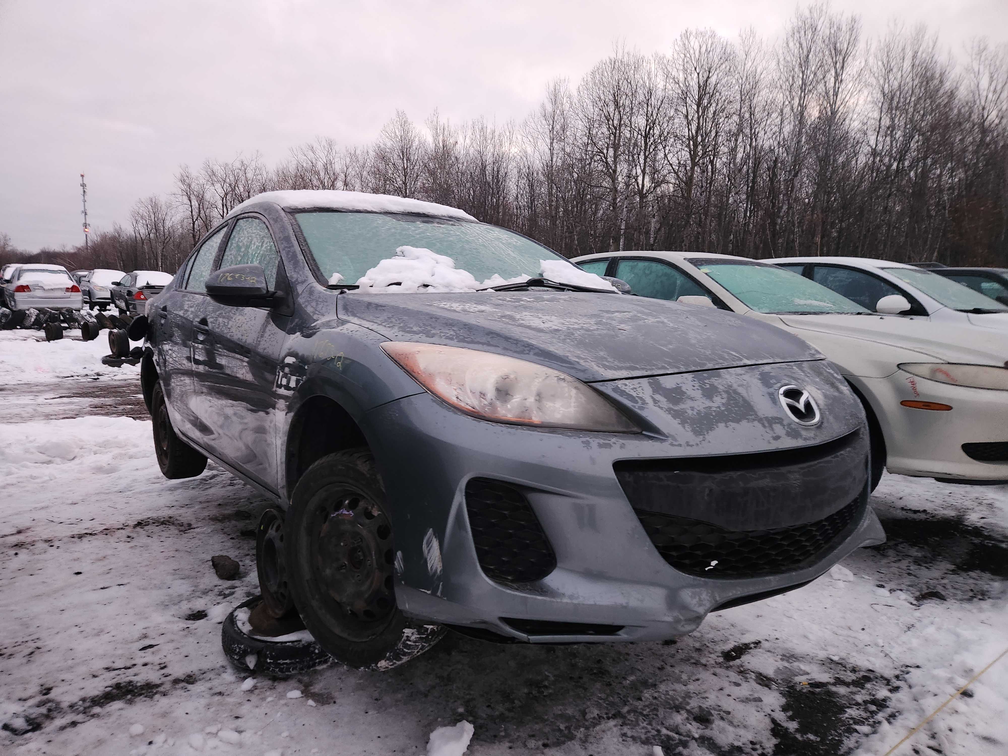 MAZDA MAZDA3 2012