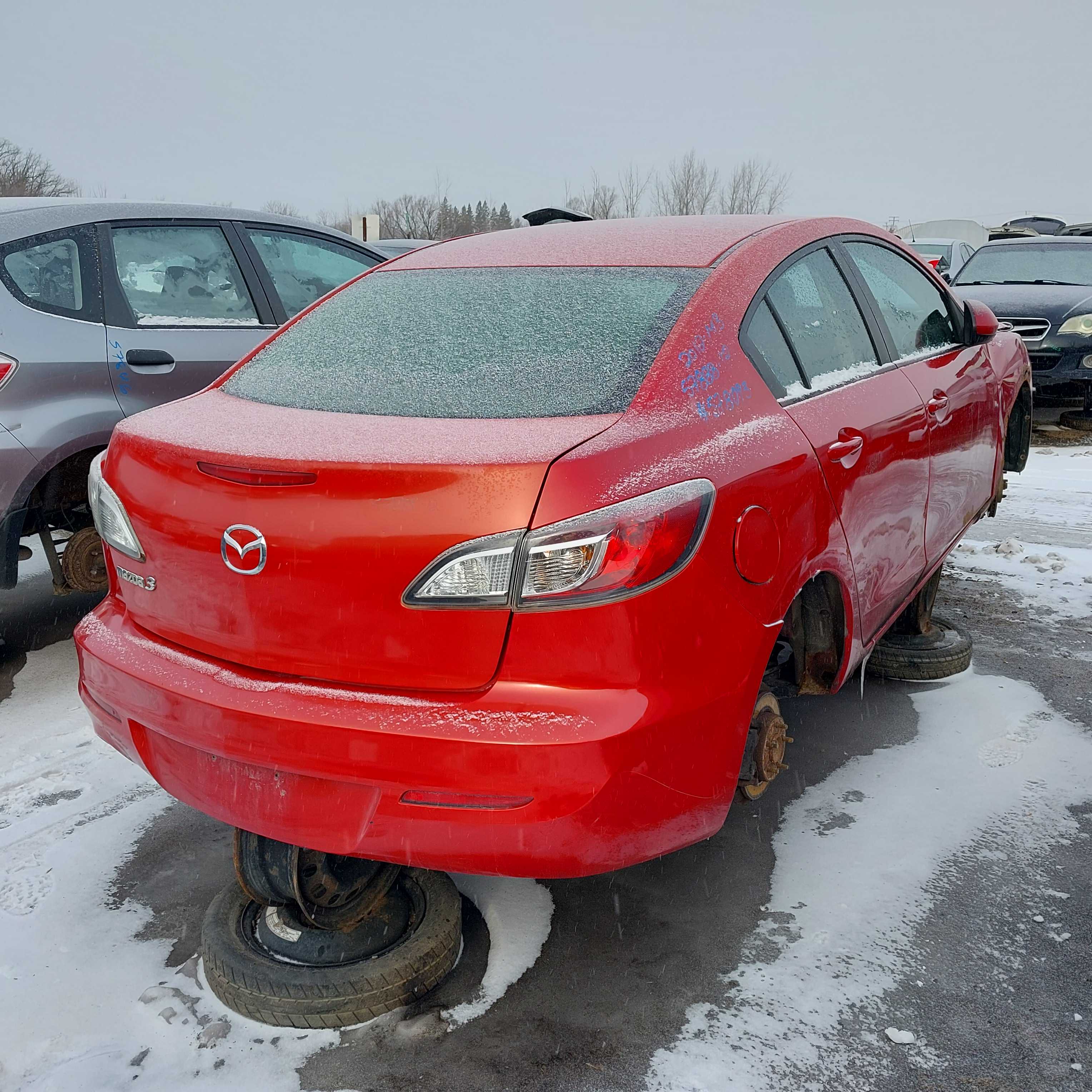 MAZDA MAZDA3 2012