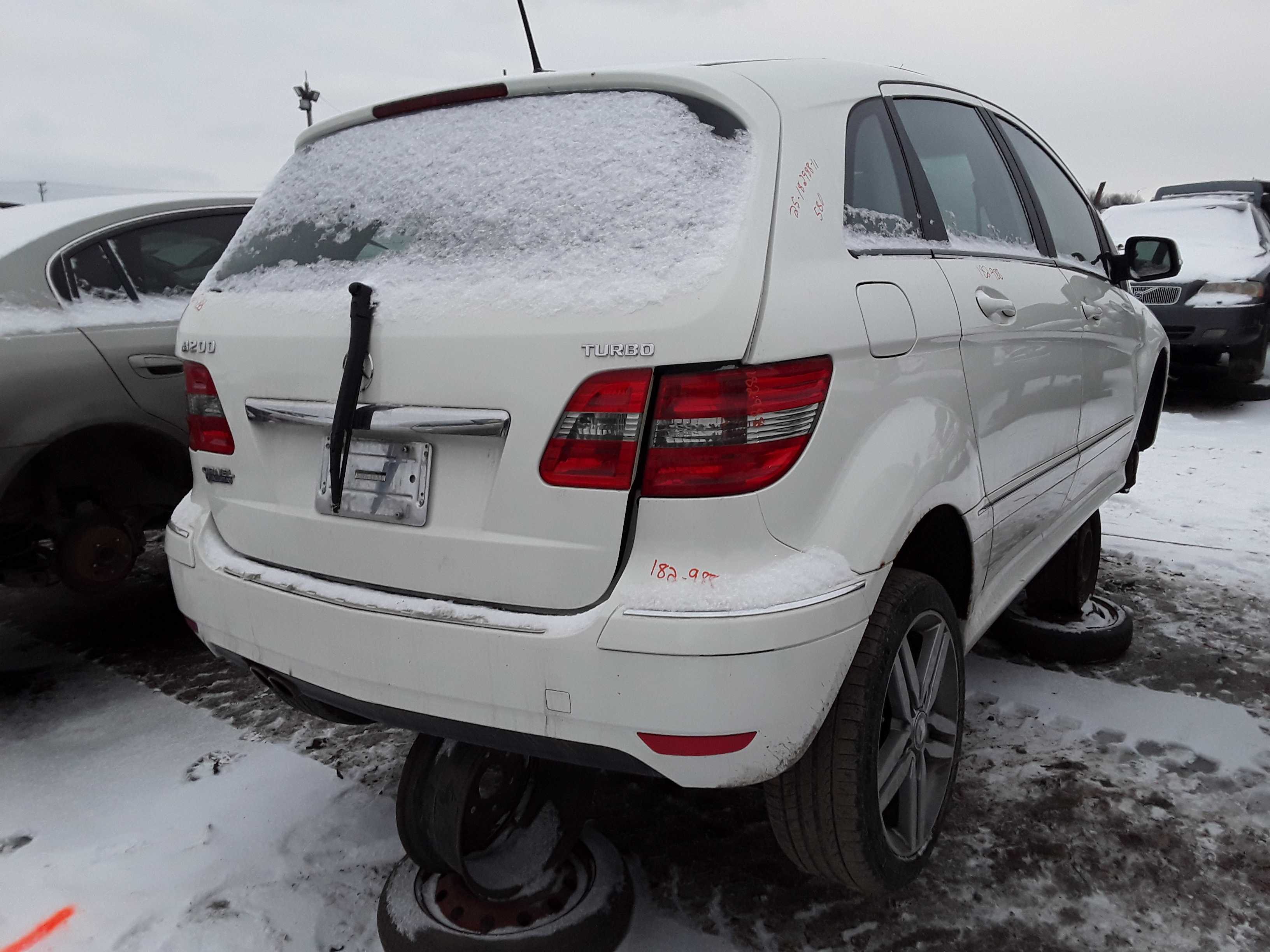 MERCEDES-BENZ B-CLASS 2011