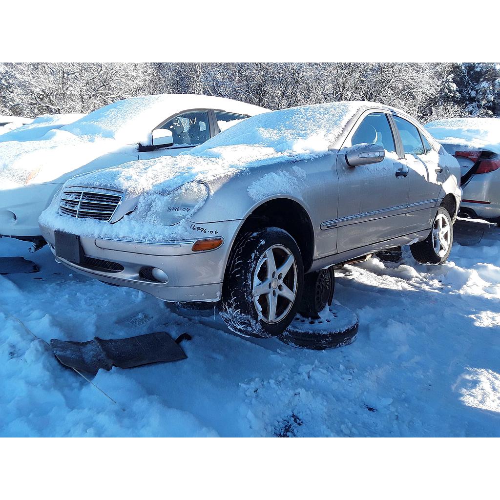 MERCEDES-BENZ C-CLASS 2004